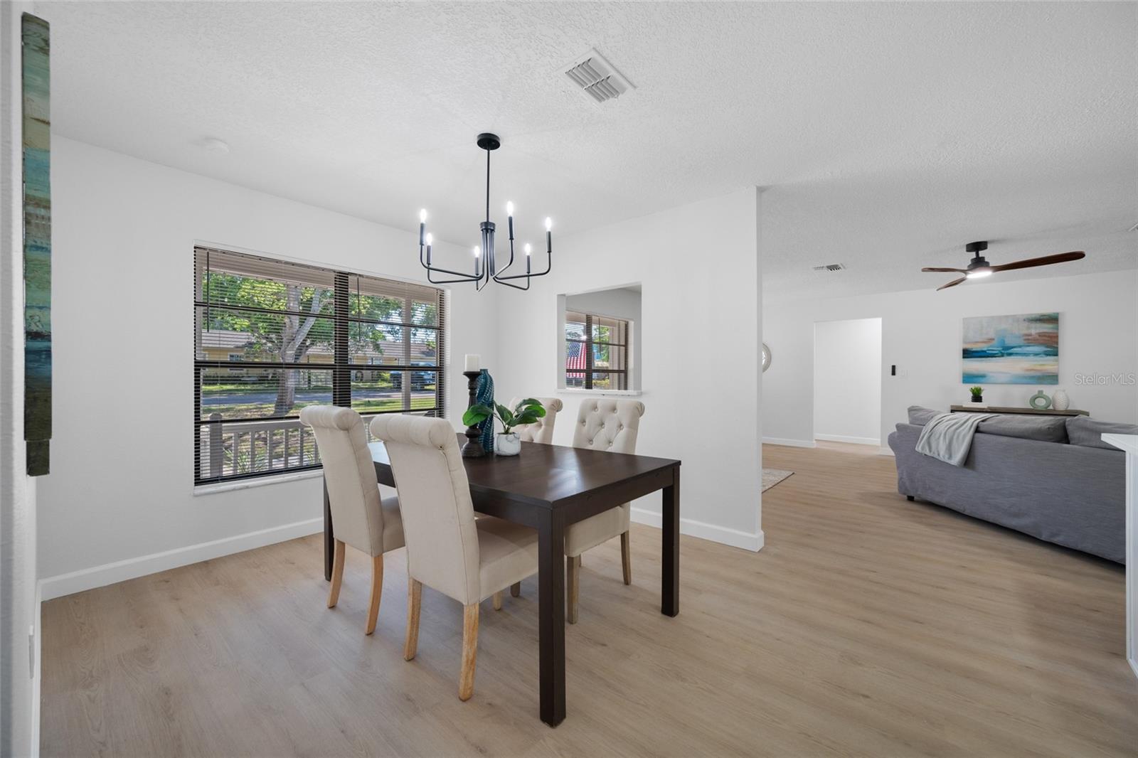 9880 W BAY ST, SEMINOLE, FL, 33776