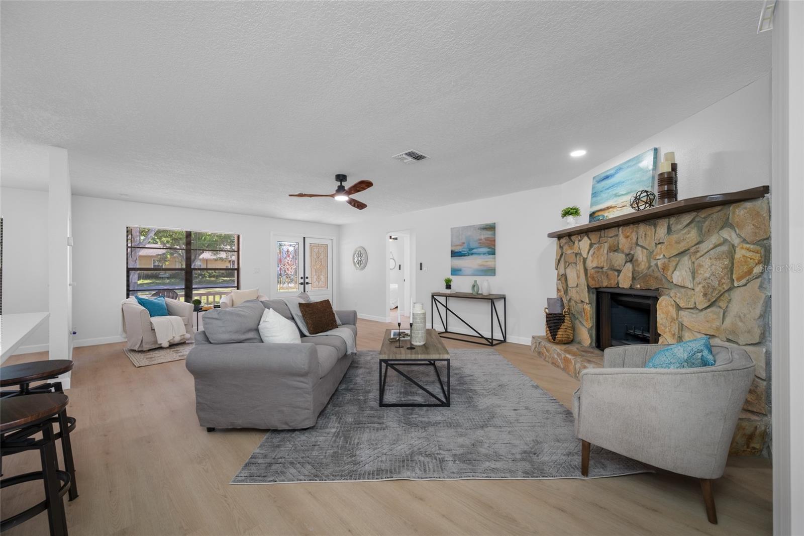 9880 W BAY ST, SEMINOLE, FL, 33776