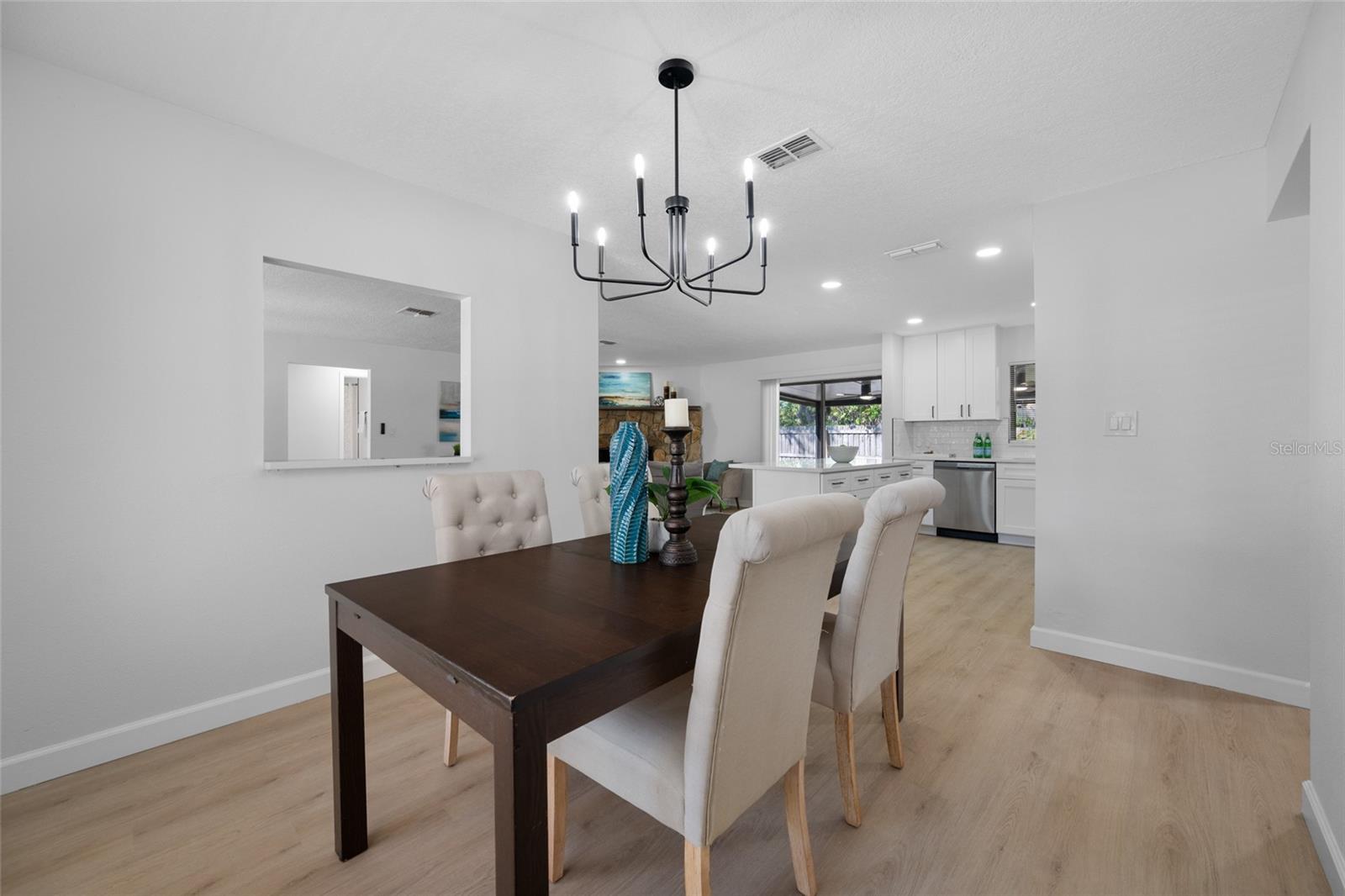 9880 W BAY ST, SEMINOLE, FL, 33776
