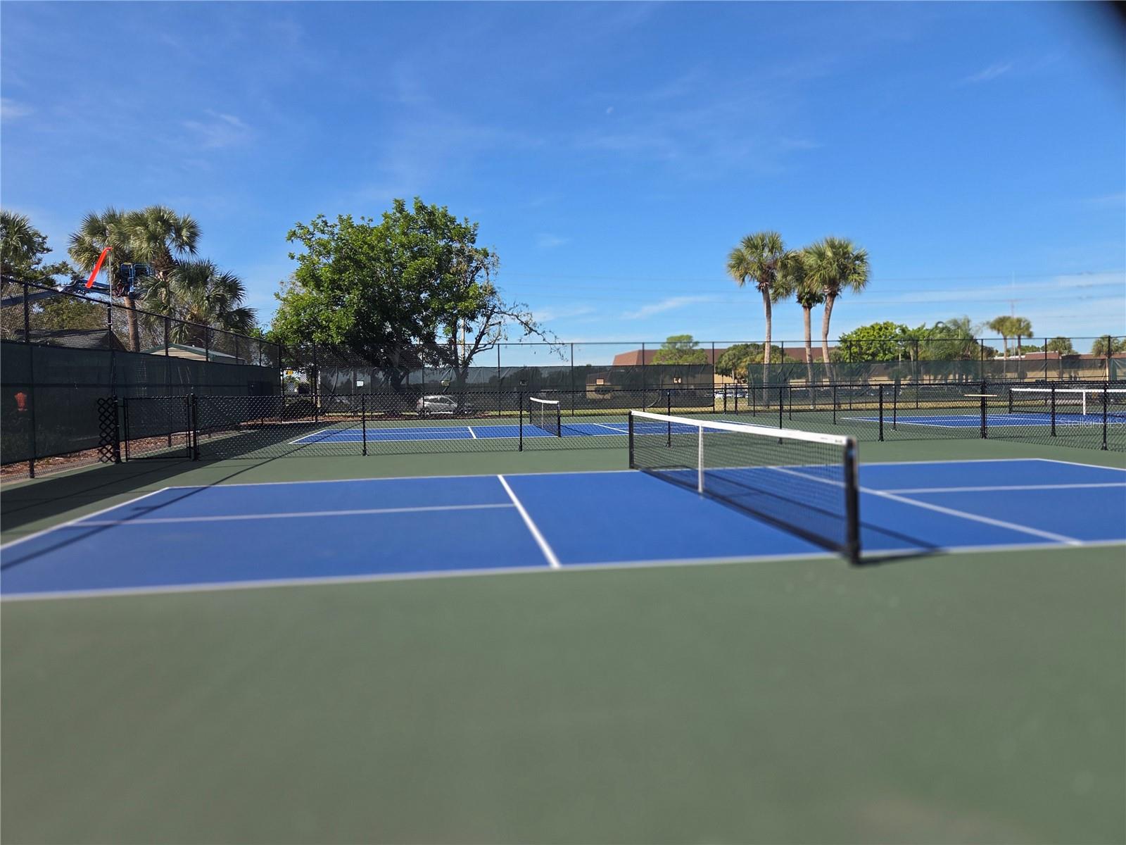 1102 HALTON CT #1102, SUN CITY CENTER, FL, 33573