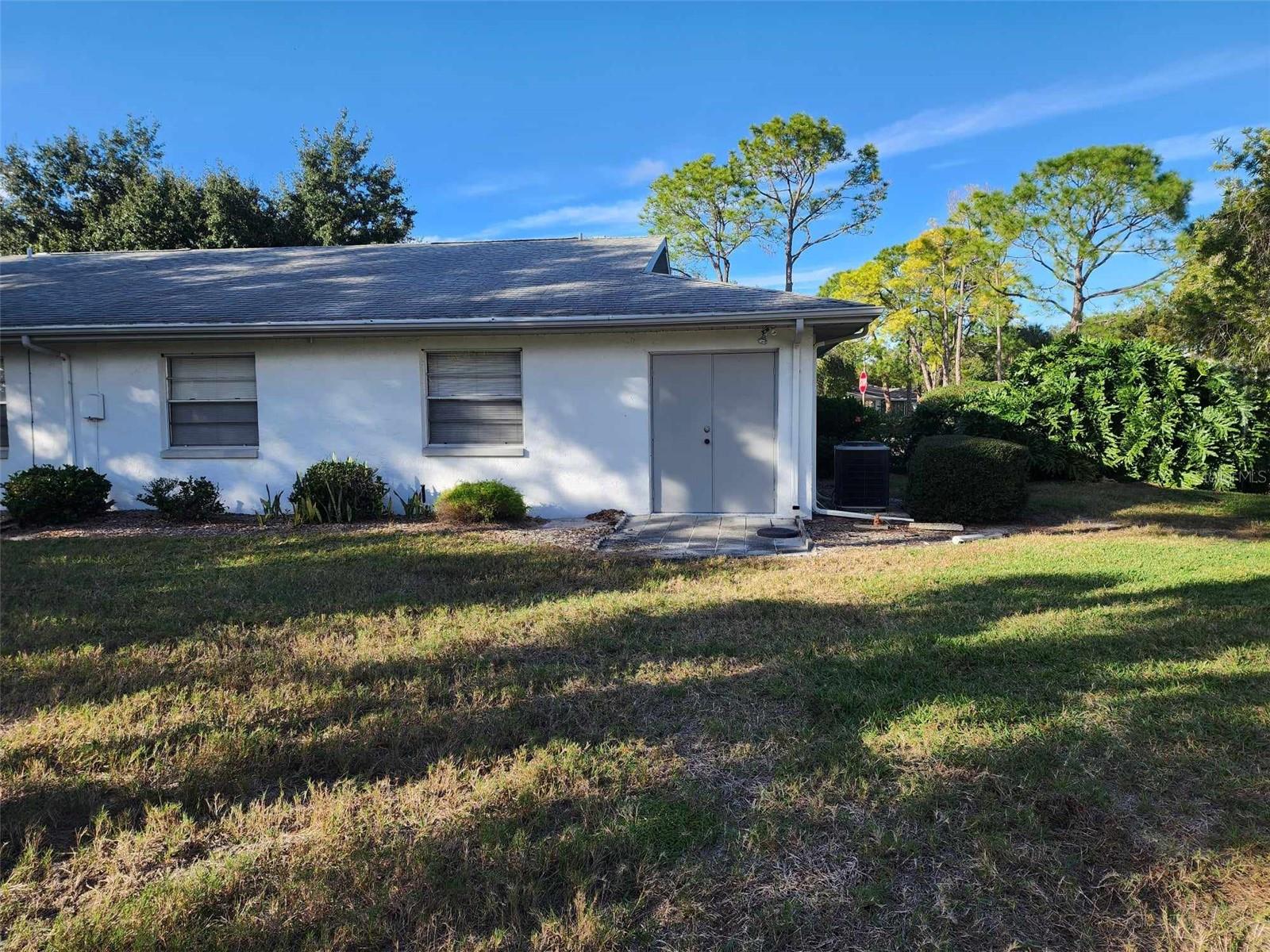 1102 HALTON CT #1102, SUN CITY CENTER, FL, 33573