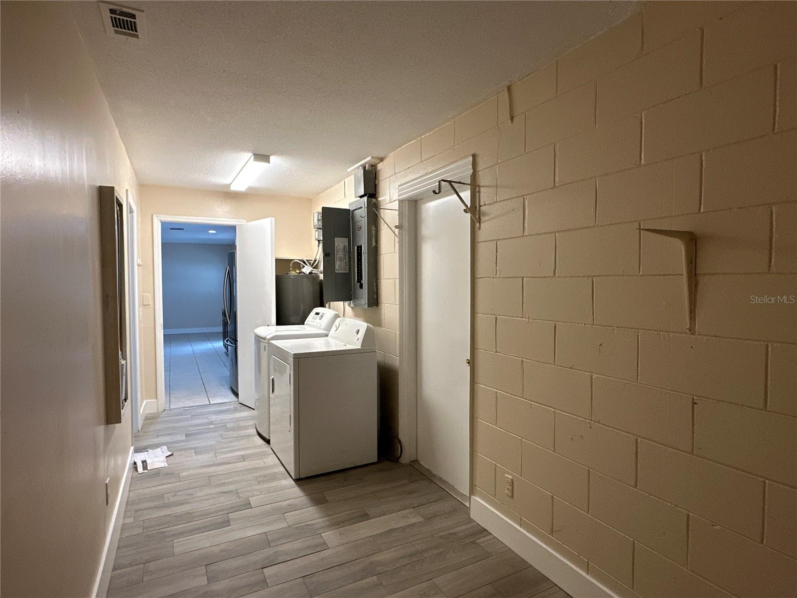 5508 TURKEY LAKE RD, ORLANDO, FL, 32819