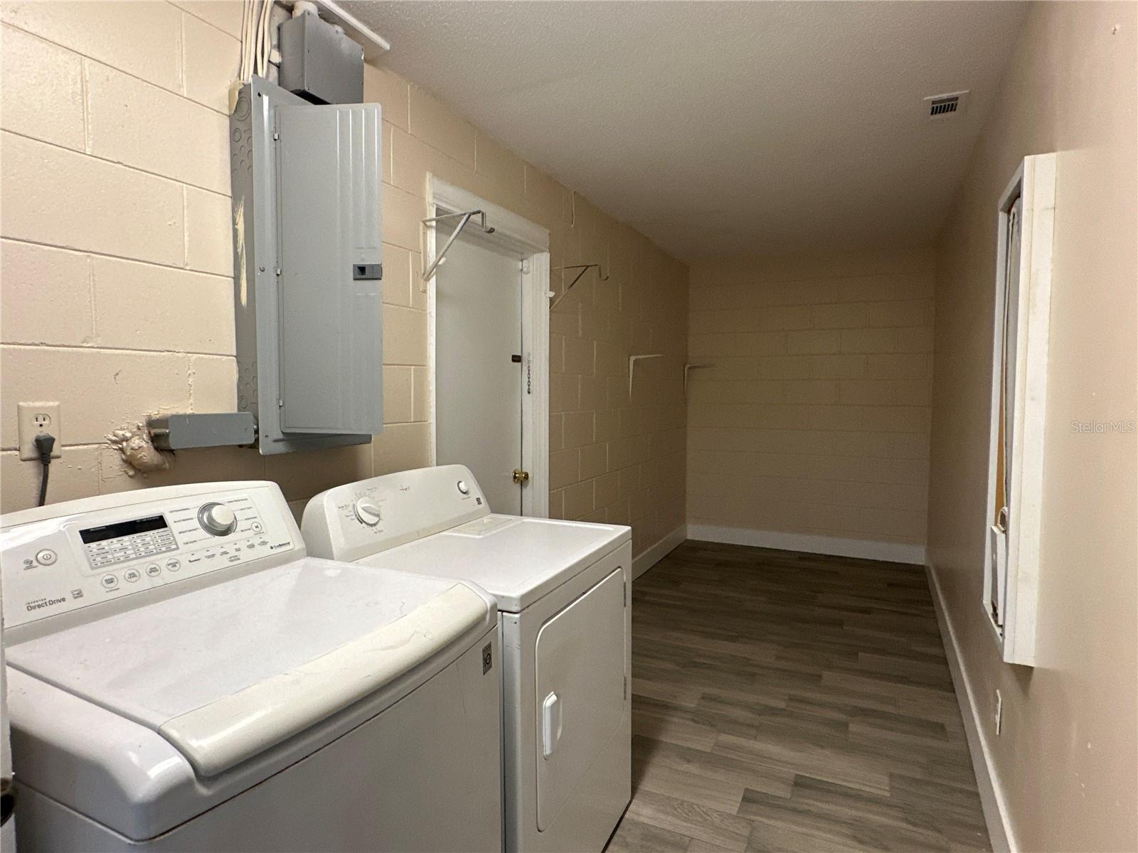 5508 TURKEY LAKE RD, ORLANDO, FL, 32819
