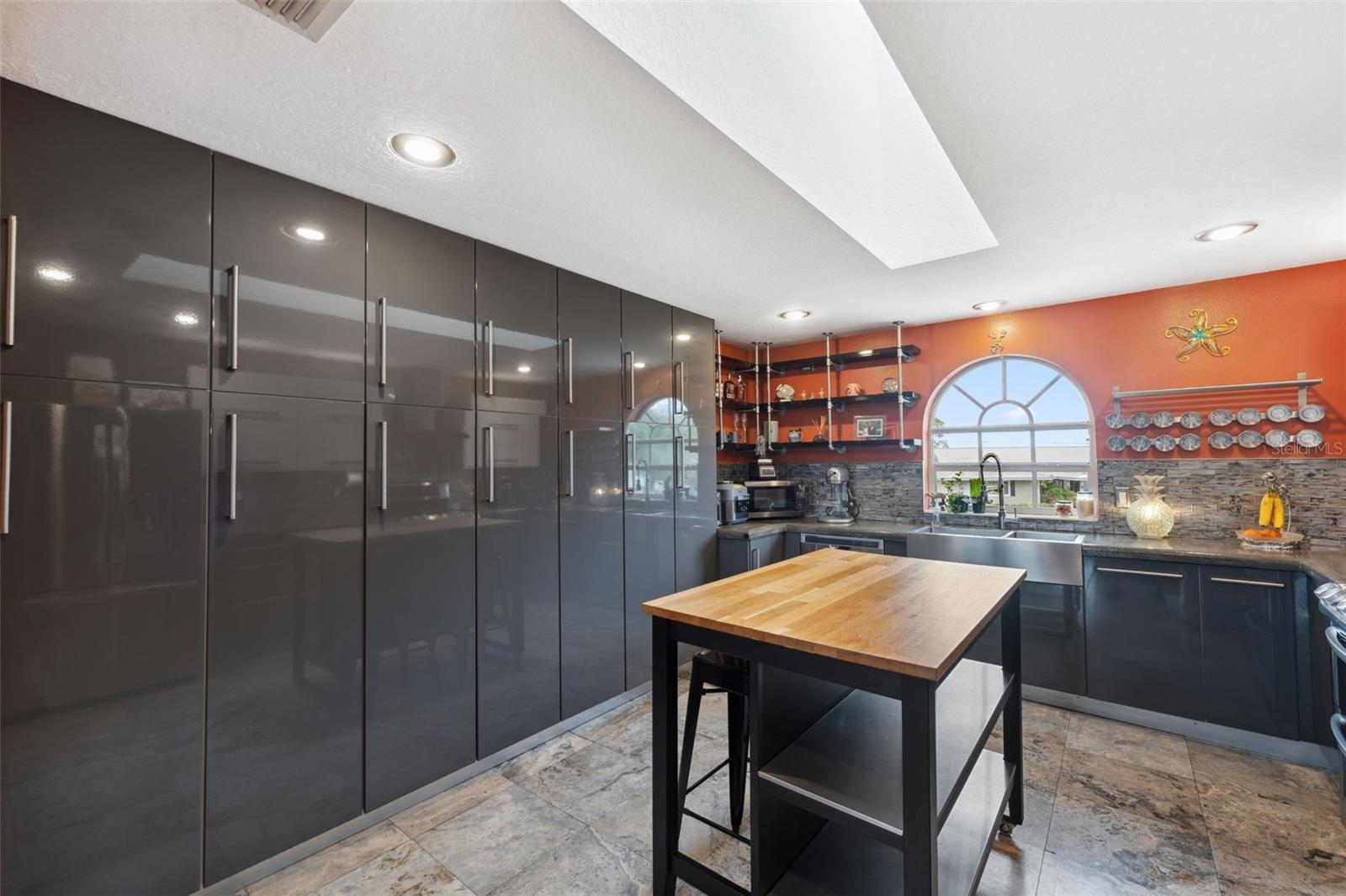 3114 BLUFF BLVD, HOLIDAY, FL, 34691