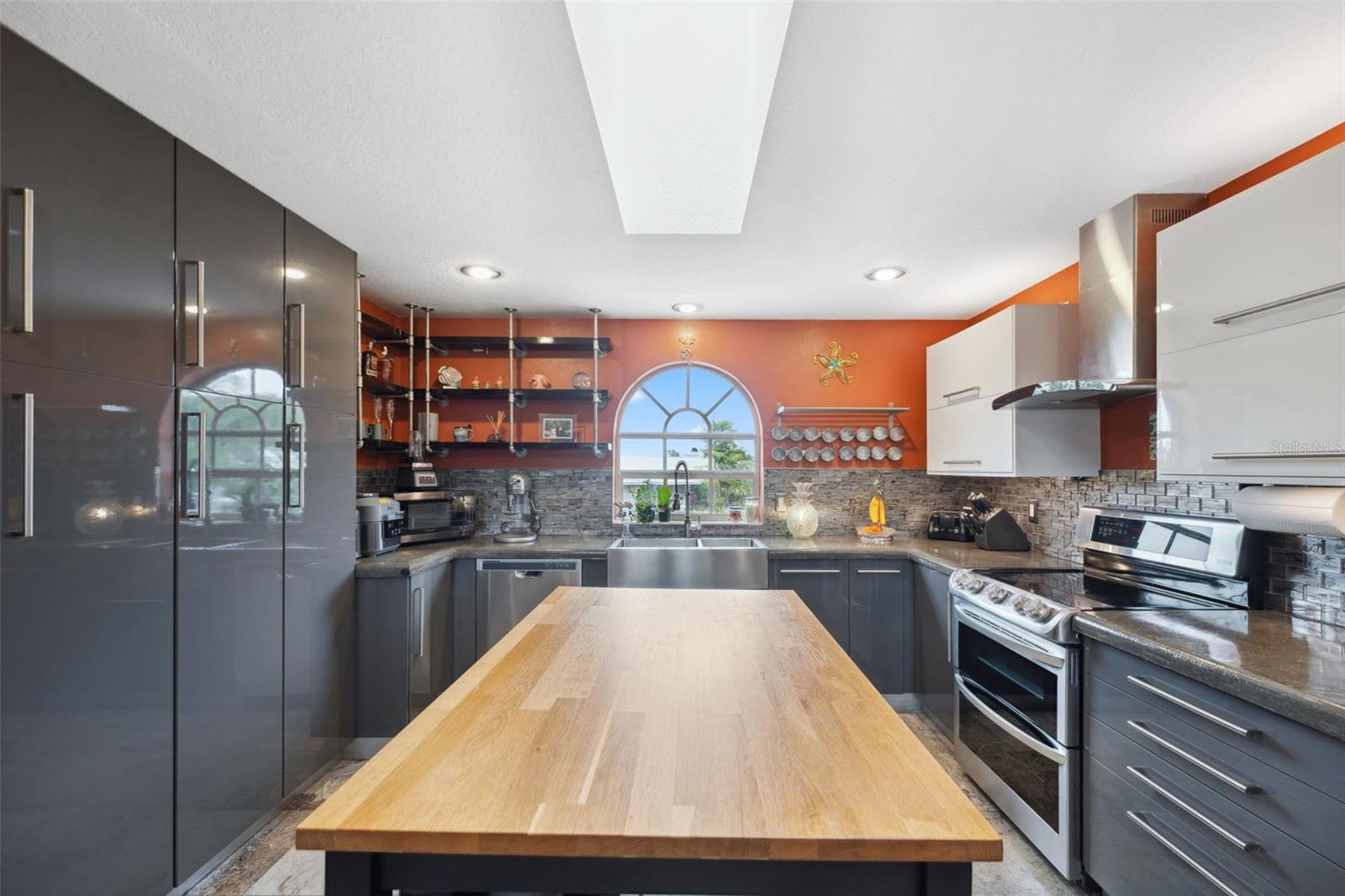 3114 BLUFF BLVD, HOLIDAY, FL, 34691
