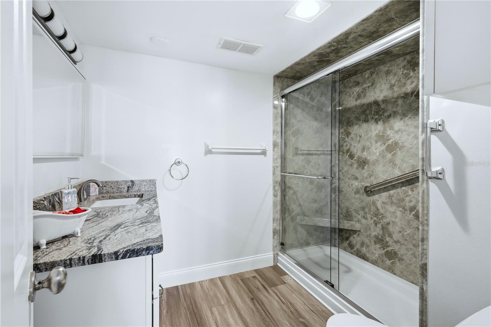 1150 TARPON CENTER DR #1G, VENICE, FL, 34285