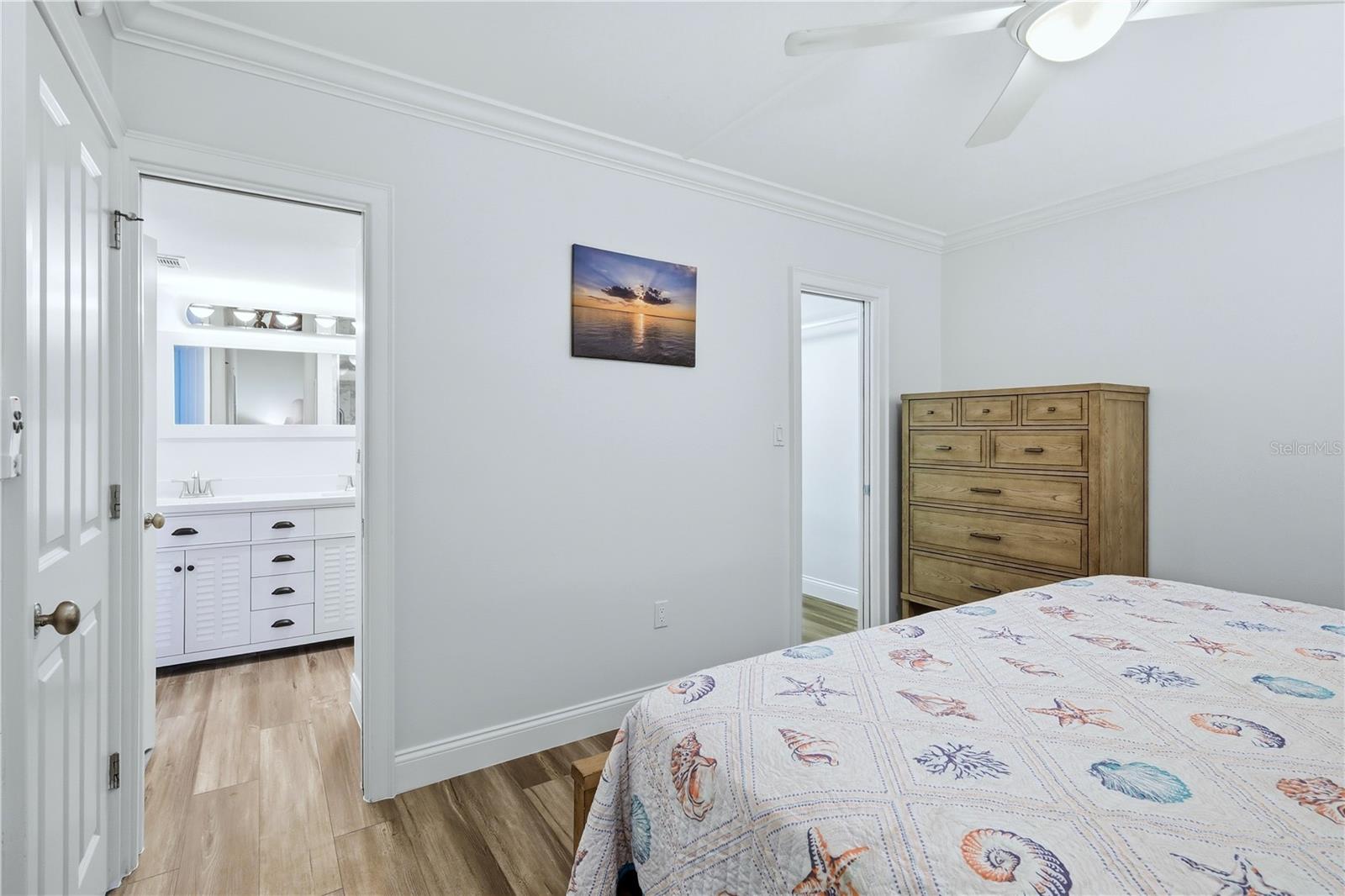 1150 TARPON CENTER DR #1G, VENICE, FL, 34285