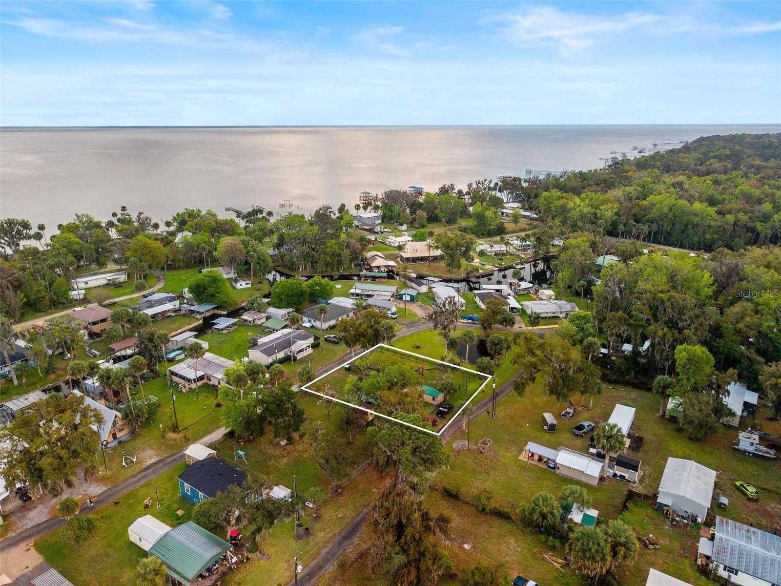 9450 NE 306TH CT, FORT MC COY, FL, 32134