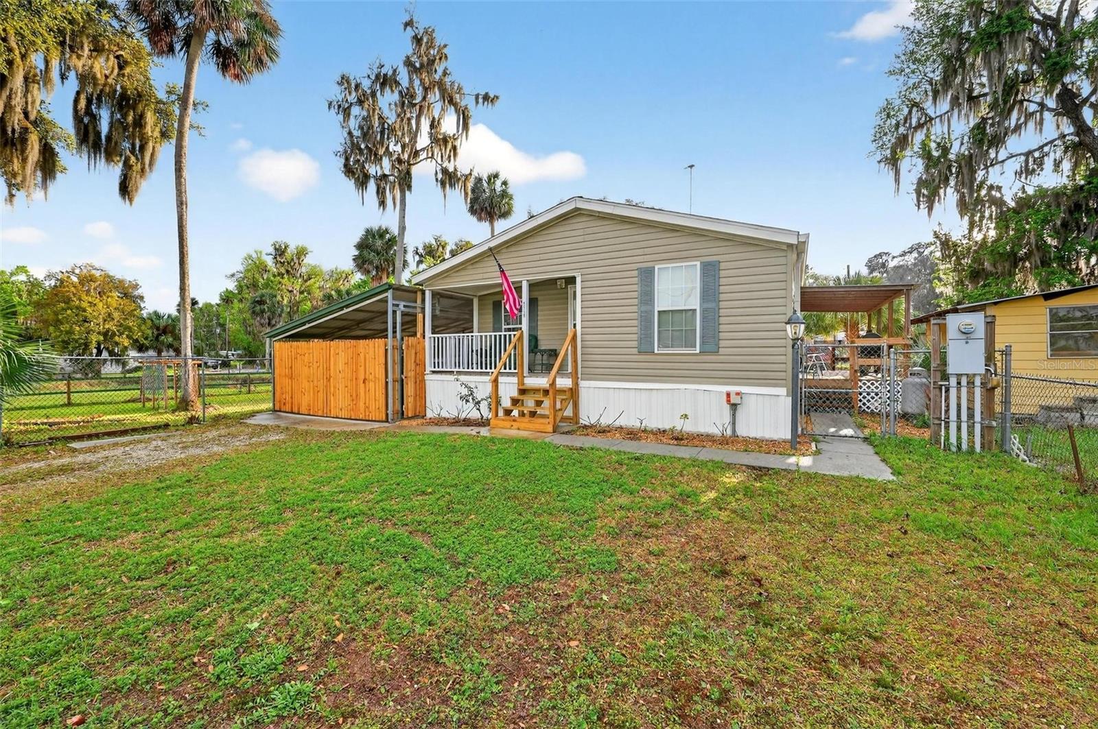 9450 NE 306TH CT, FORT MC COY, FL, 32134