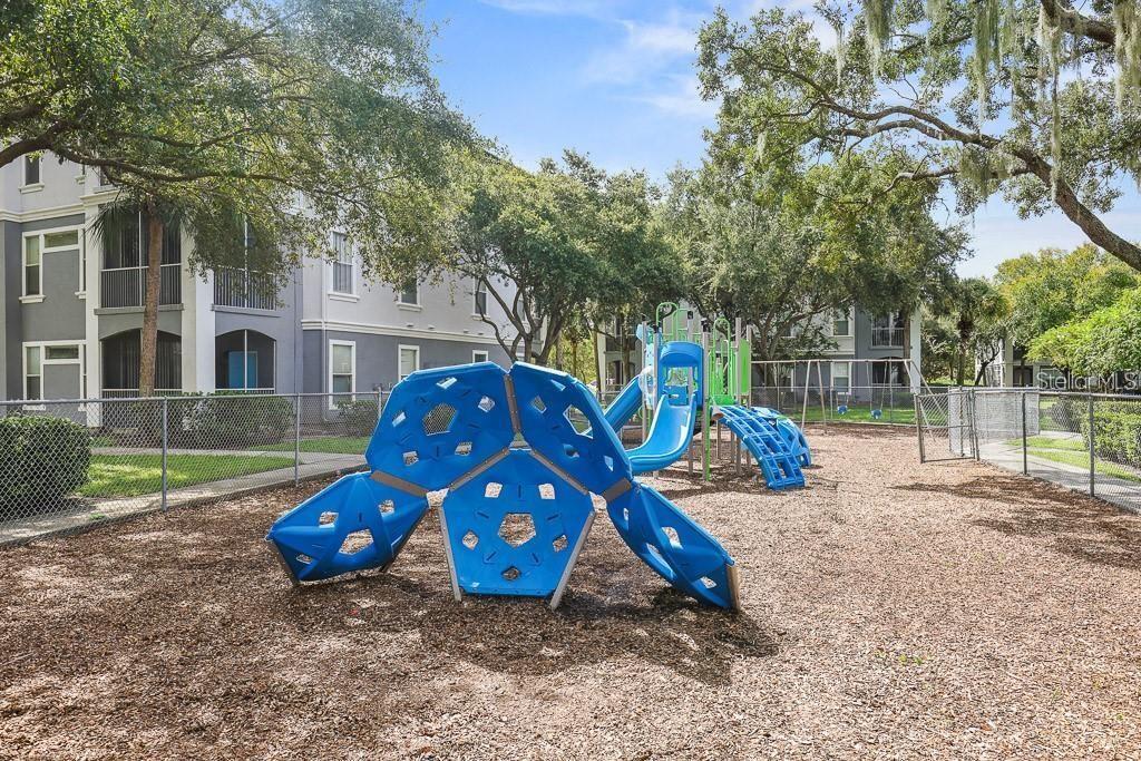5605 LEGACY CRESCENT PL #204, RIVERVIEW, FL, 33578