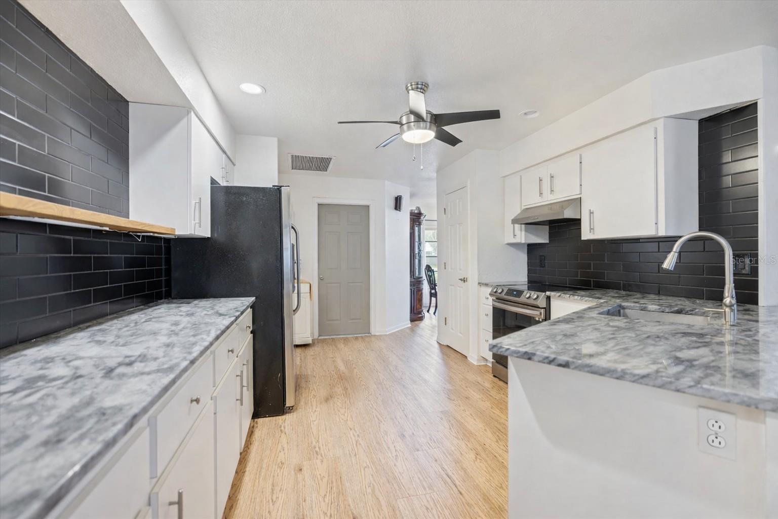 297 FLAMINGO BLVD, PORT CHARLOTTE, FL, 33954