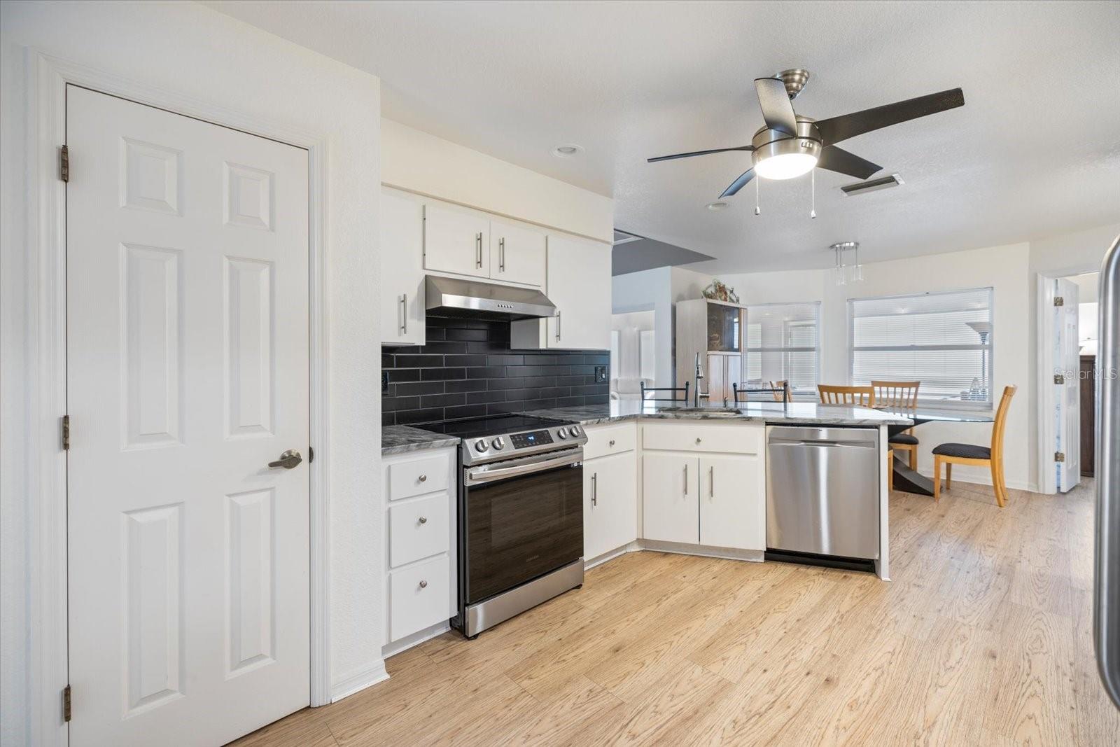 297 FLAMINGO BLVD, PORT CHARLOTTE, FL, 33954
