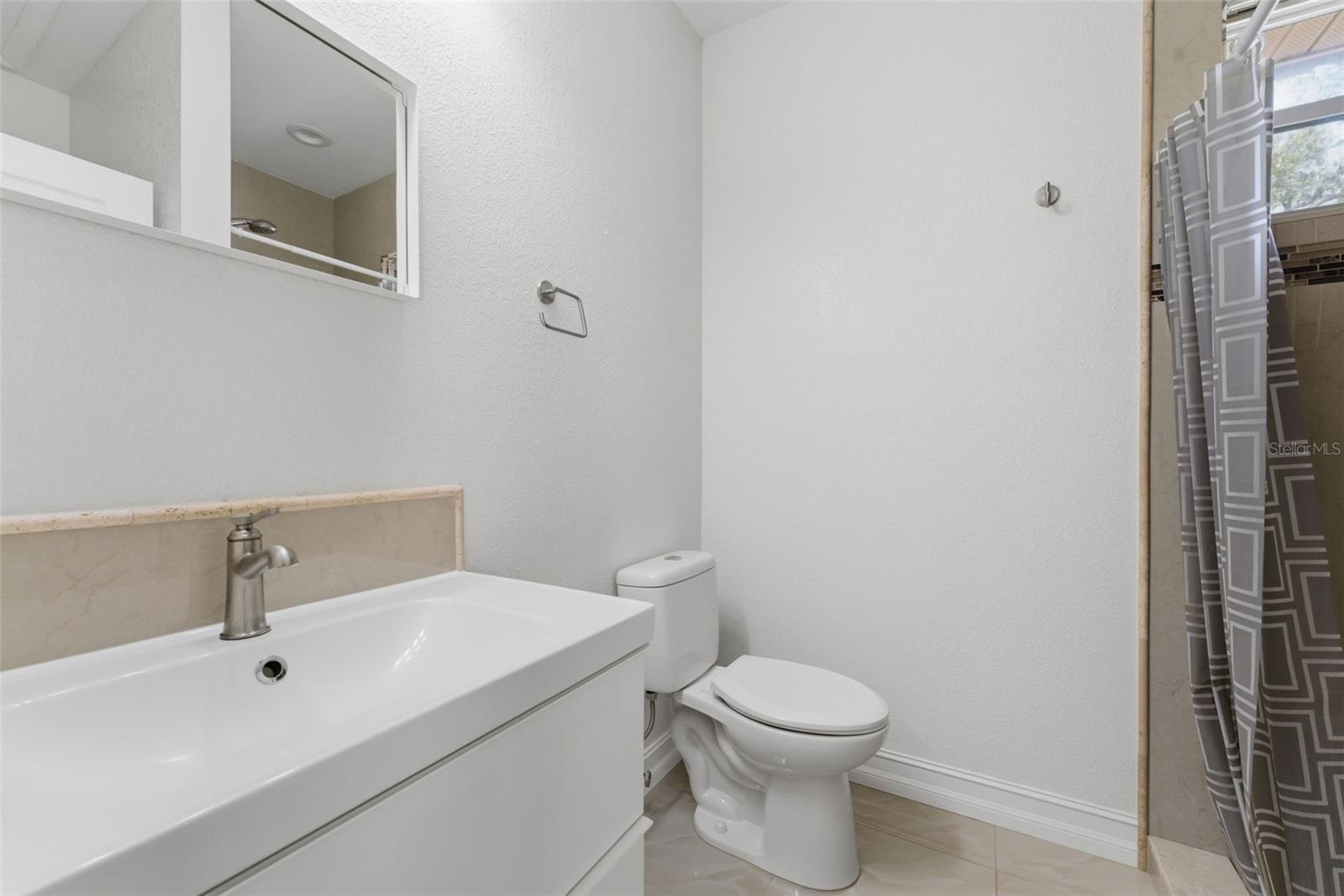 27300 SAN CARLOS DR, PUNTA GORDA, FL, 33983