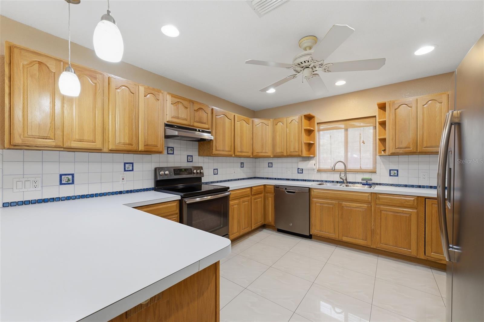 27300 SAN CARLOS DR, PUNTA GORDA, FL, 33983