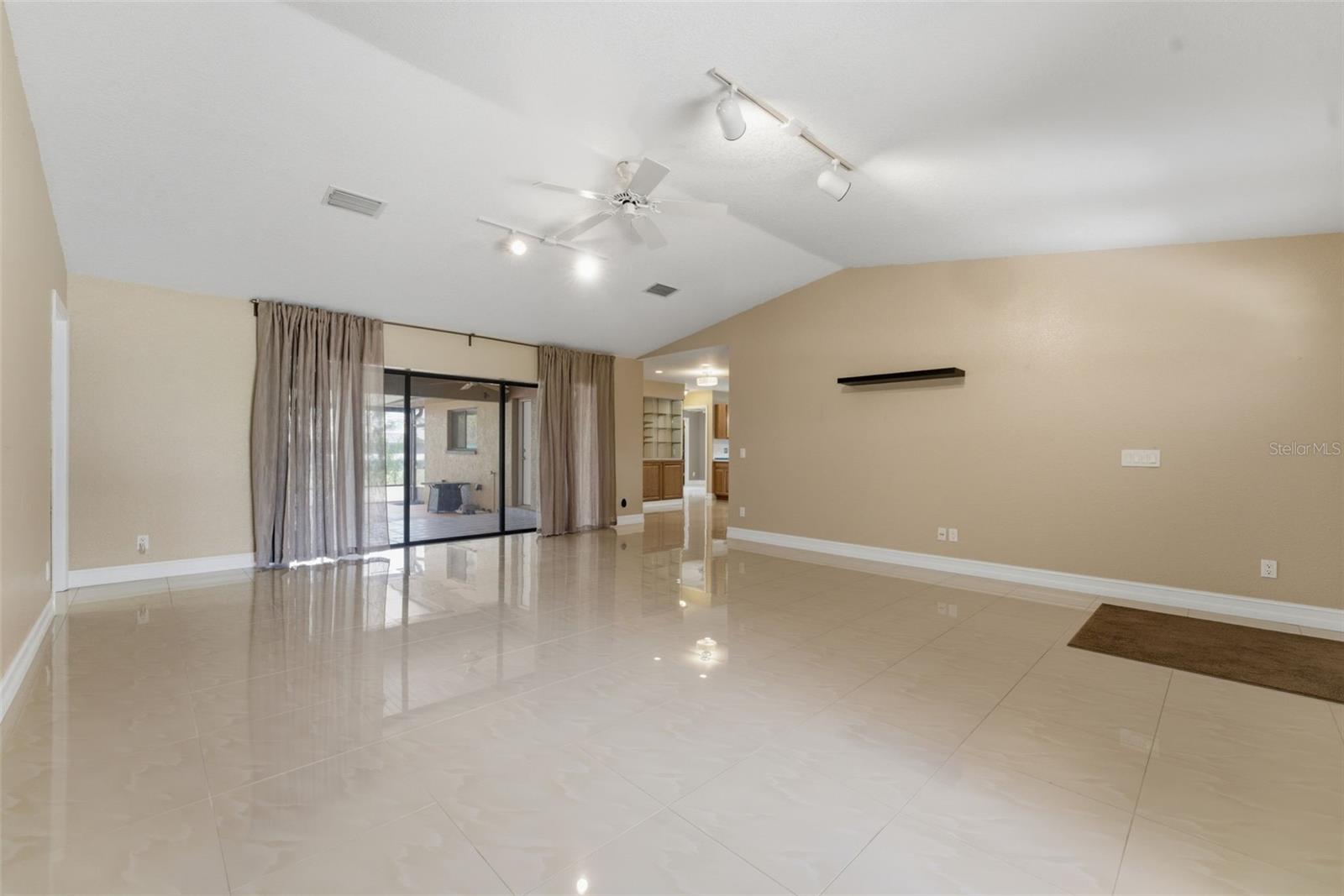 27300 SAN CARLOS DR, PUNTA GORDA, FL, 33983