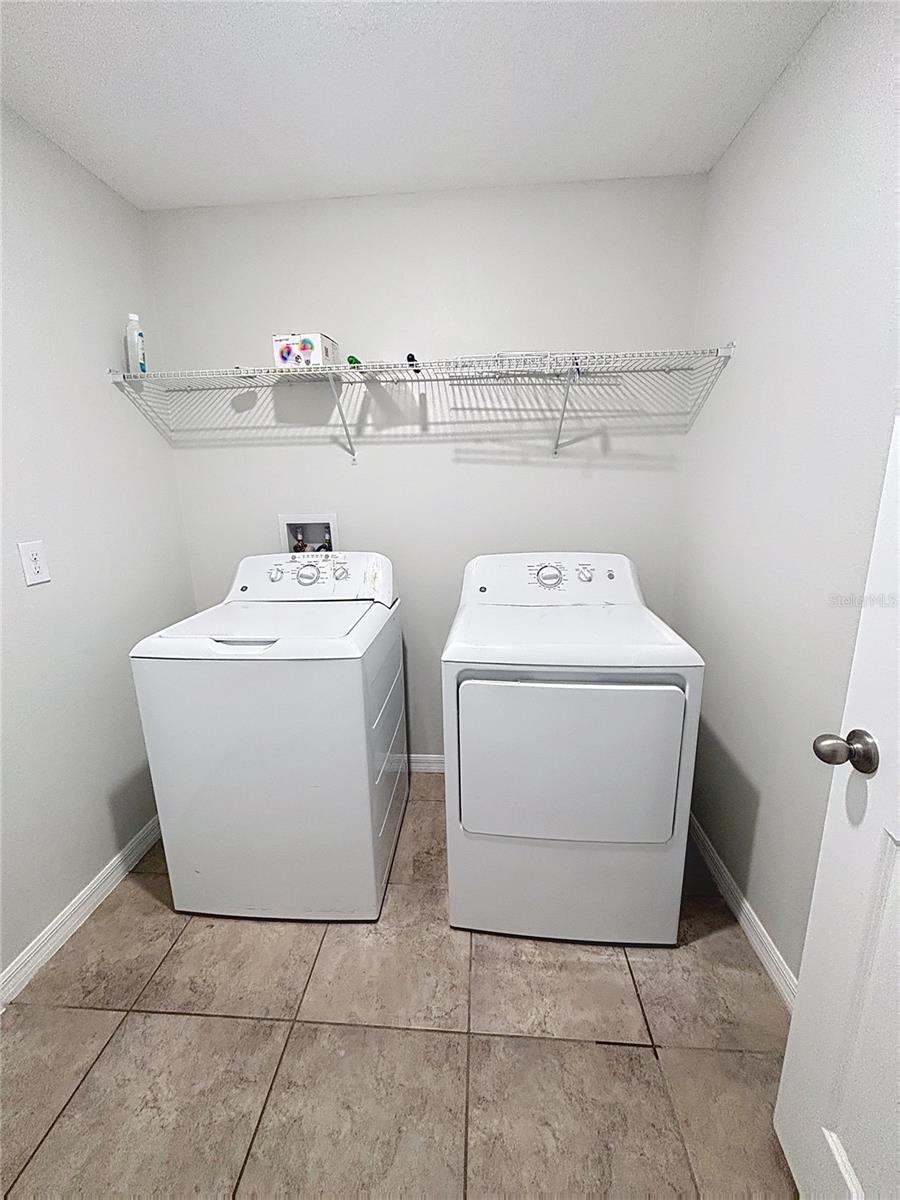 10241 STRAWBERRY TETRA DR, RIVERVIEW, FL, 33578