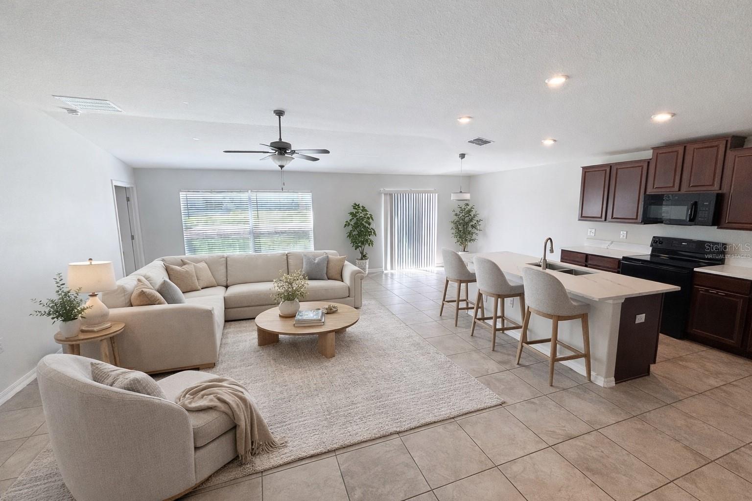 10241 STRAWBERRY TETRA DR, RIVERVIEW, FL, 33578