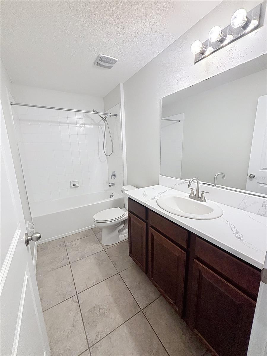 10241 STRAWBERRY TETRA DR, RIVERVIEW, FL, 33578