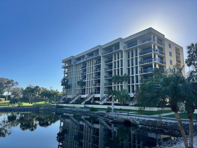 1095 GULF OF MEXICO DR #104, LONGBOAT KEY, FL, 34228