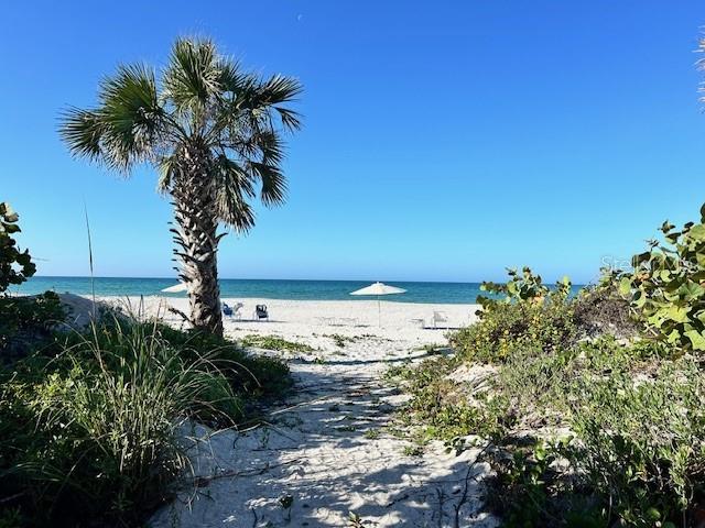 1095 GULF OF MEXICO DR #104, LONGBOAT KEY, FL, 34228