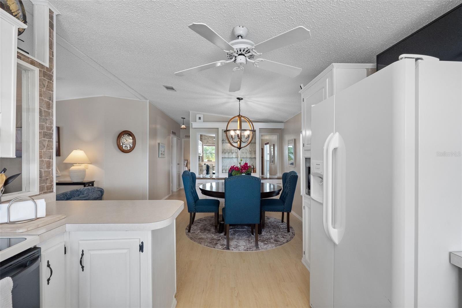 223 DOLPHIN DR N, OLDSMAR, FL, 34677