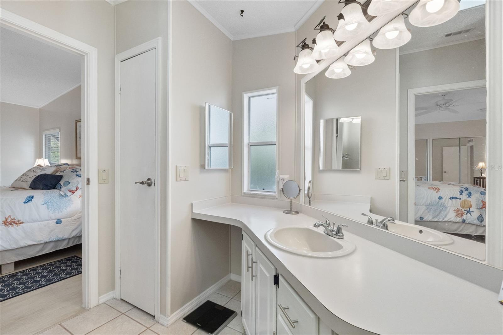 223 DOLPHIN DR N, OLDSMAR, FL, 34677