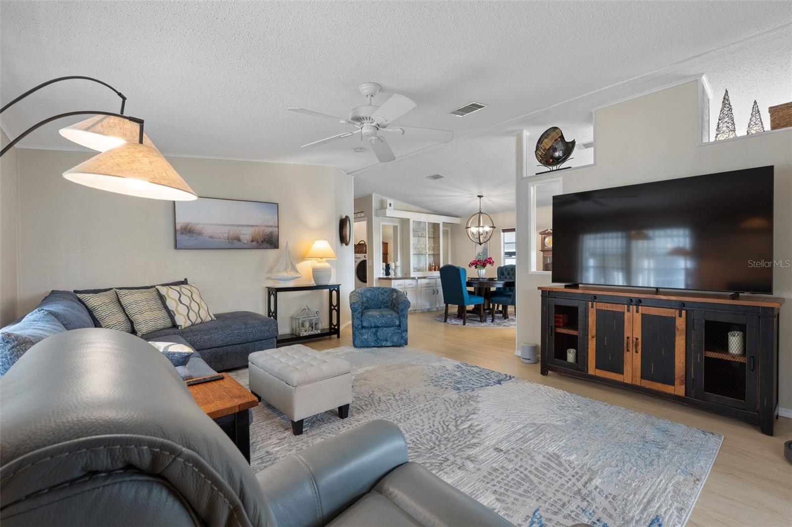 223 DOLPHIN DR N, OLDSMAR, FL, 34677