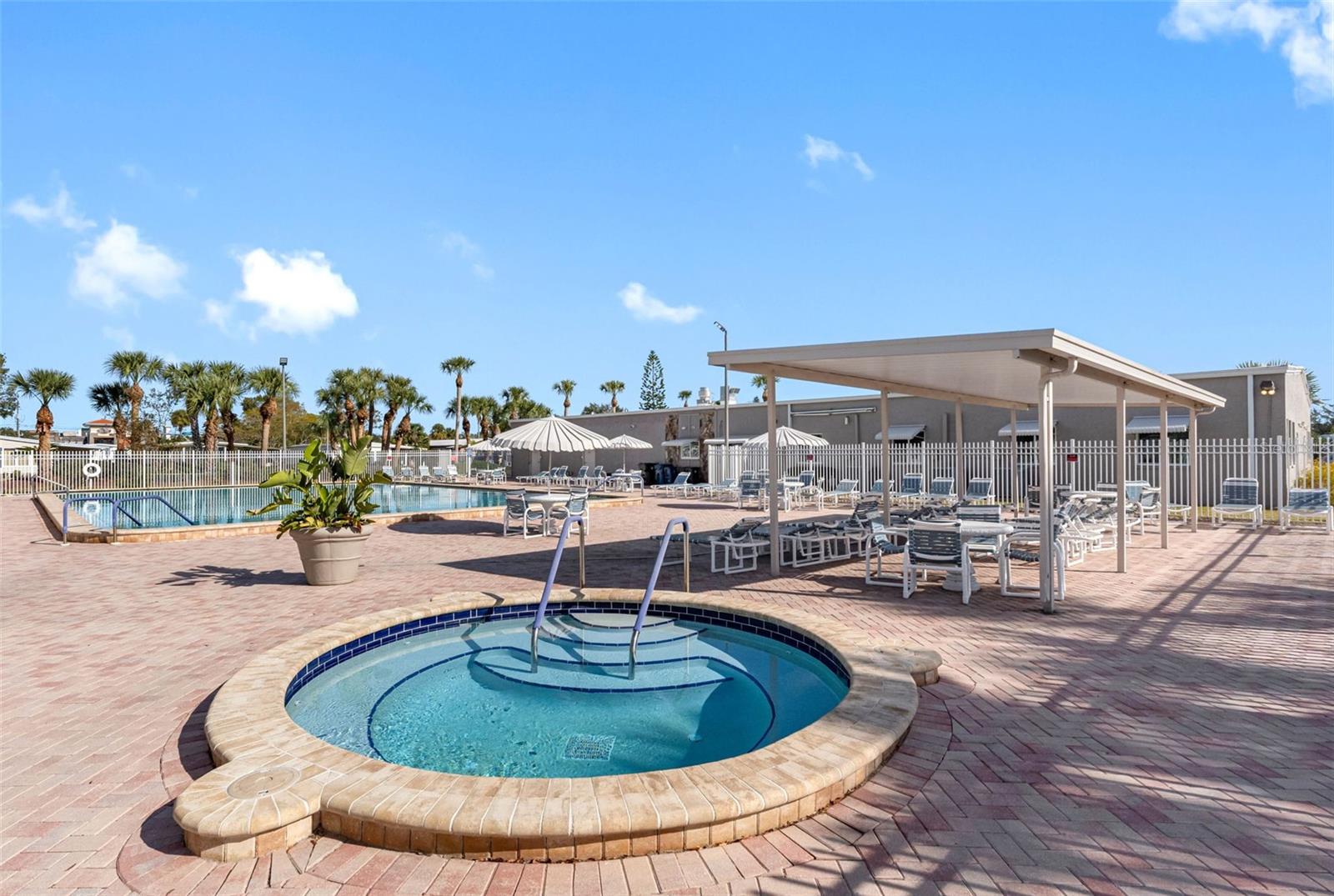 223 DOLPHIN DR N, OLDSMAR, FL, 34677