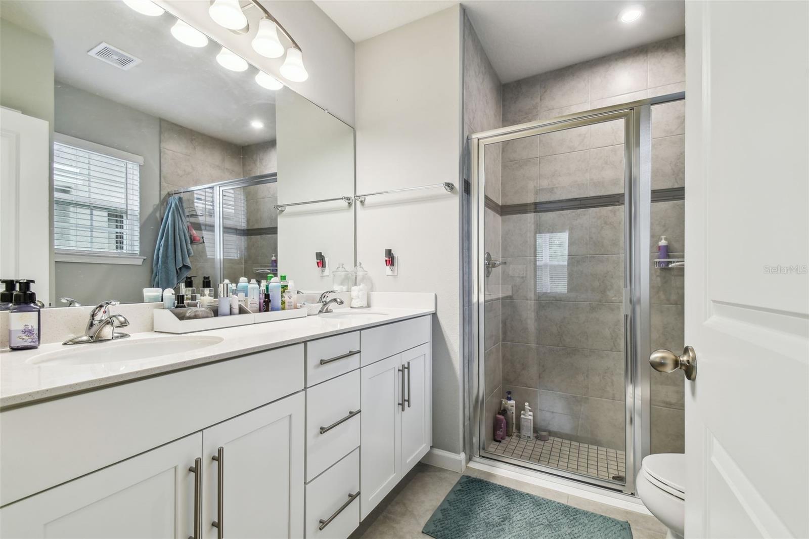 18053 TURNING LEAF CIR, LAND O LAKES, FL, 34638