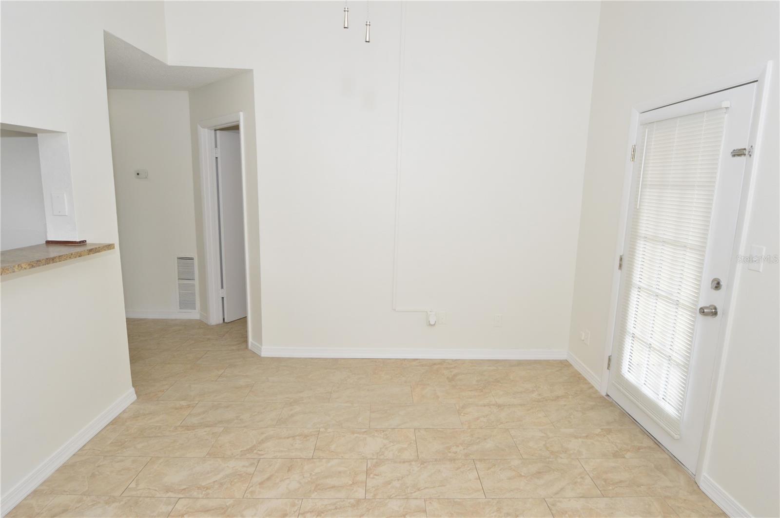 8641 FANCY FINCH DR #201, TAMPA, FL, 33614