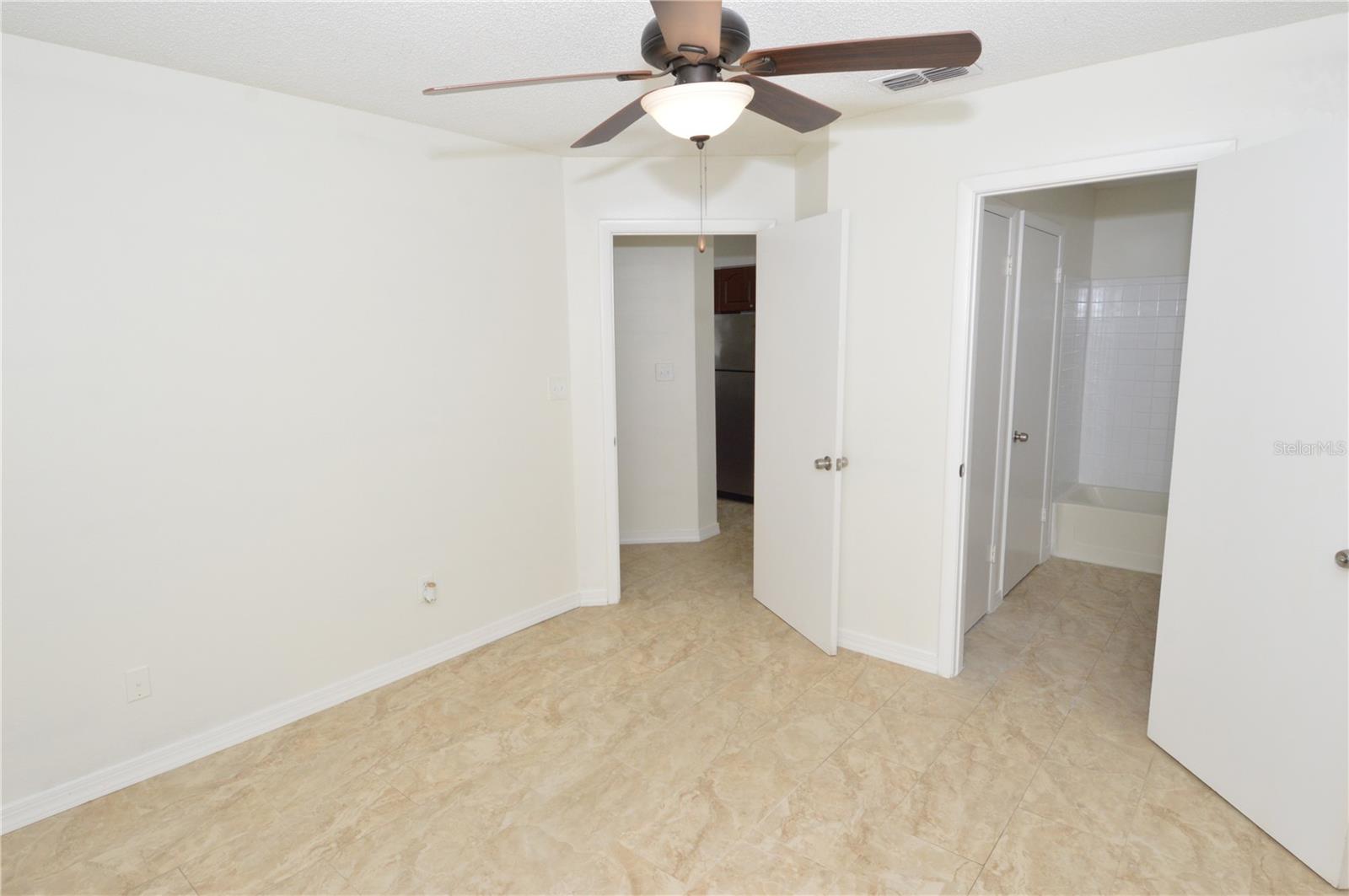 8641 FANCY FINCH DR #201, TAMPA, FL, 33614