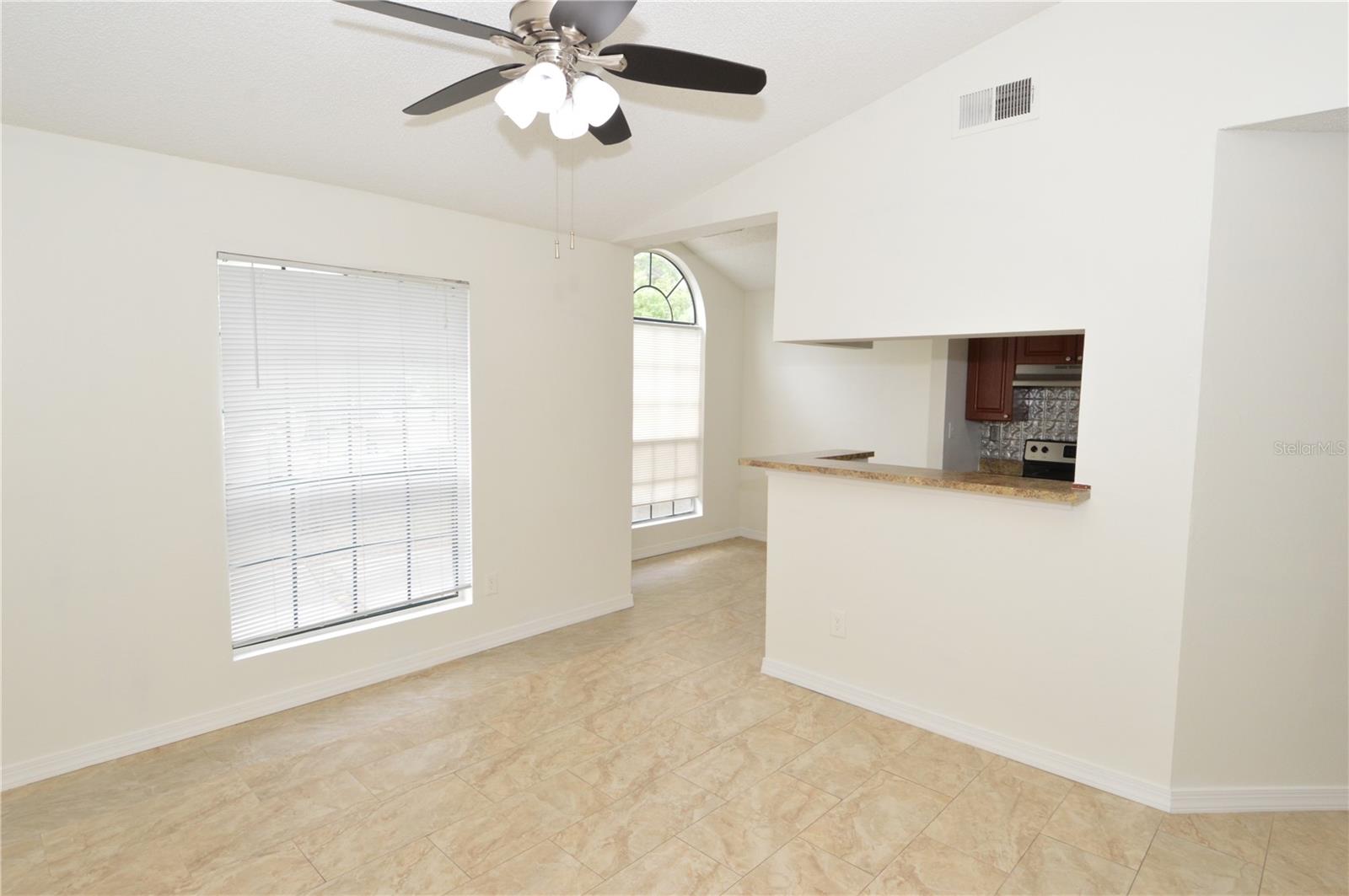 8641 FANCY FINCH DR #201, TAMPA, FL, 33614