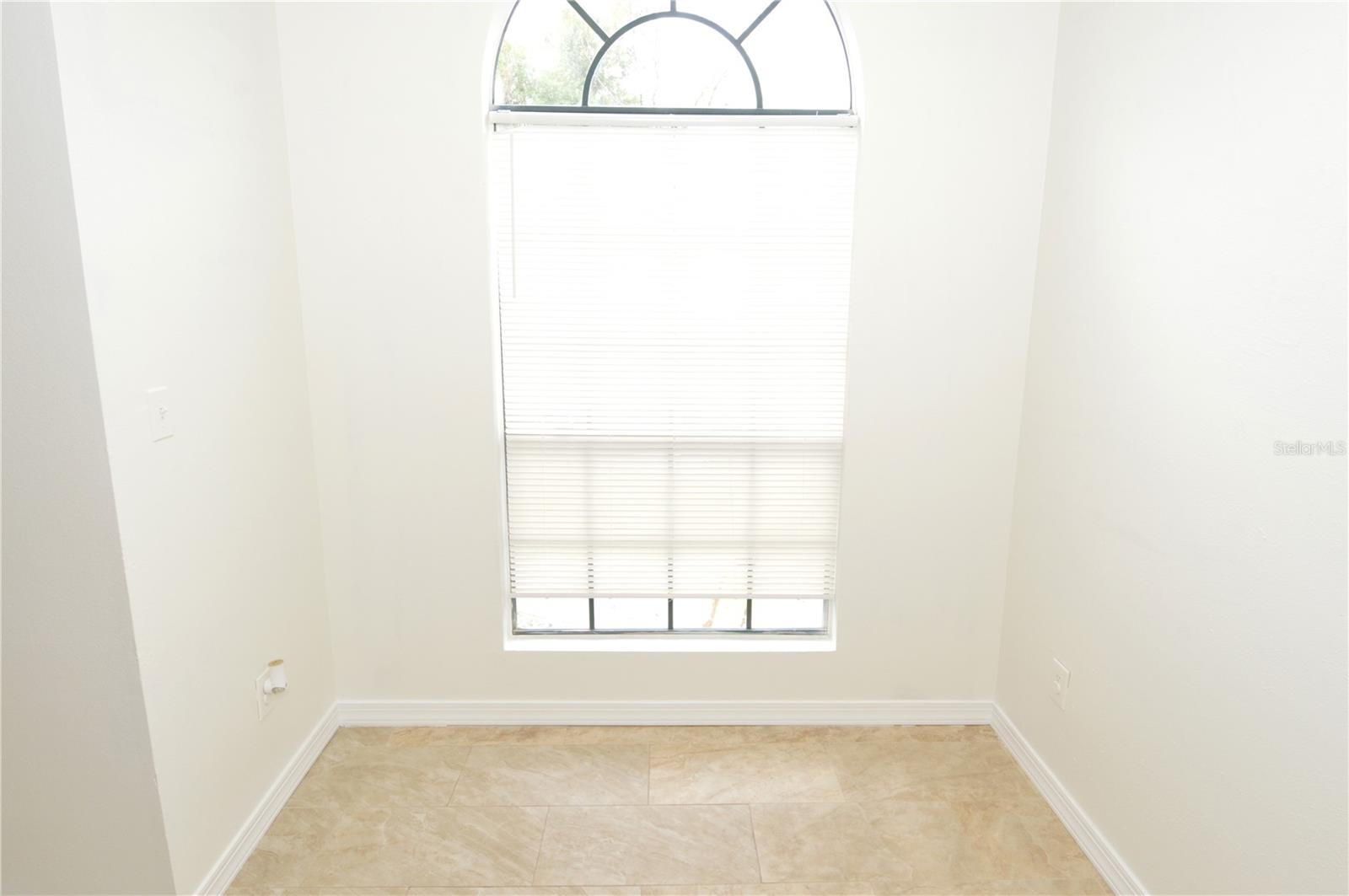 8641 FANCY FINCH DR #201, TAMPA, FL, 33614
