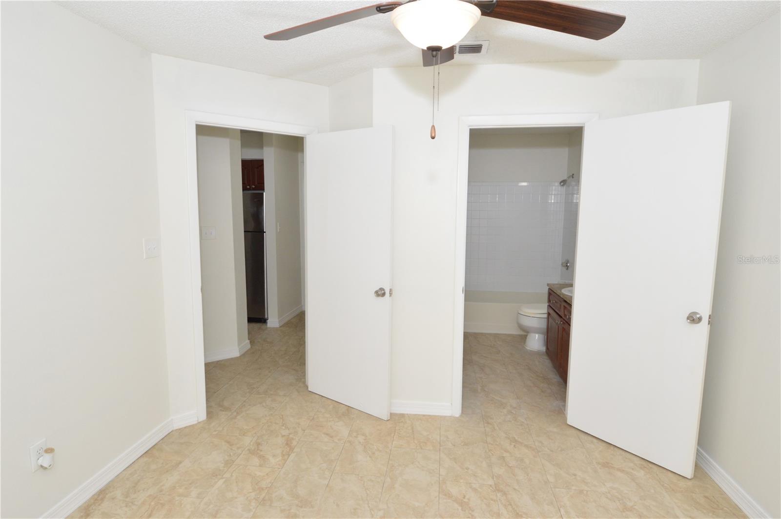 8641 FANCY FINCH DR #201, TAMPA, FL, 33614