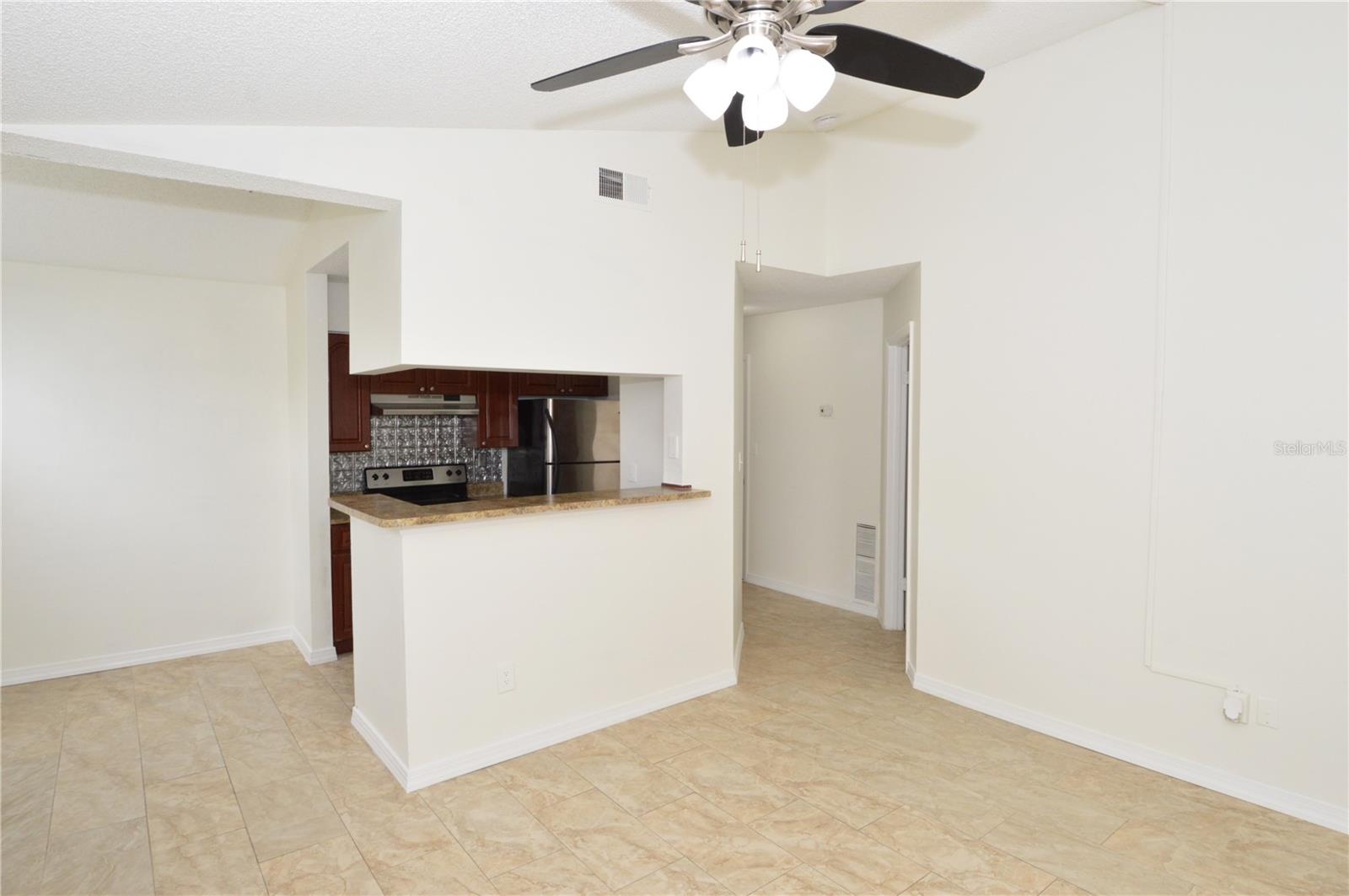 8641 FANCY FINCH DR #201, TAMPA, FL, 33614