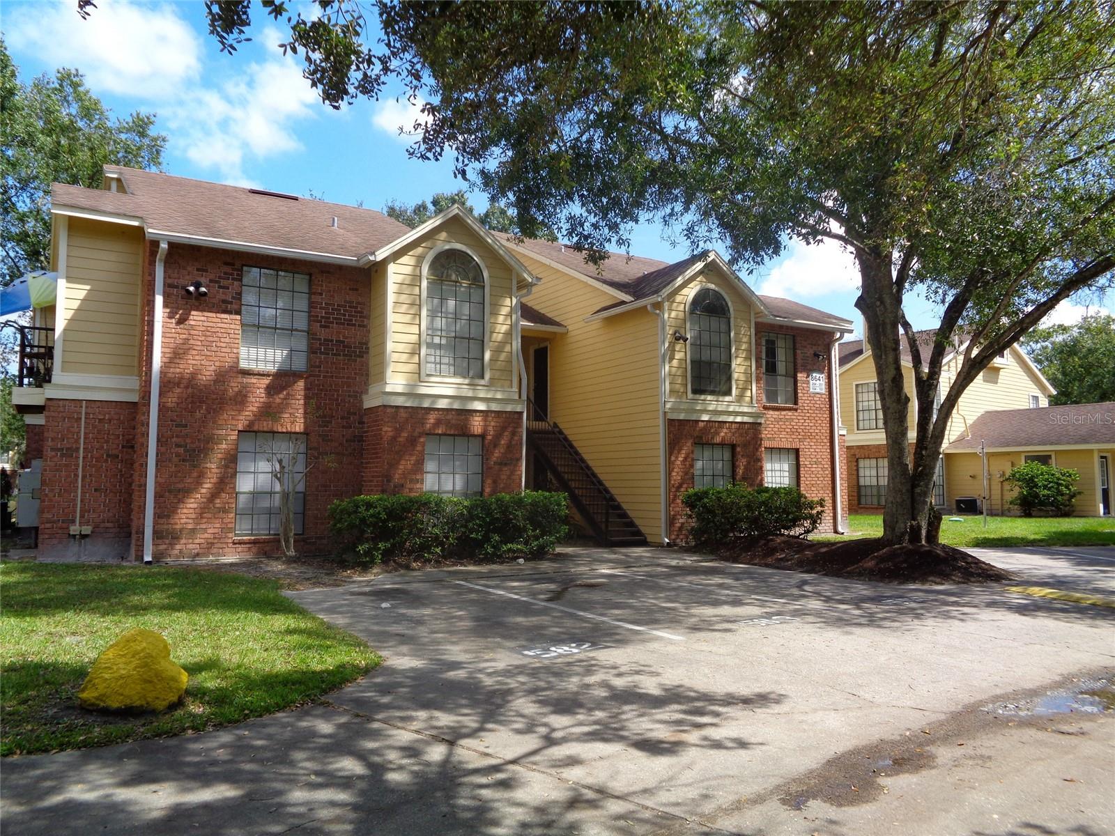8641 FANCY FINCH DR #201, TAMPA, FL, 33614