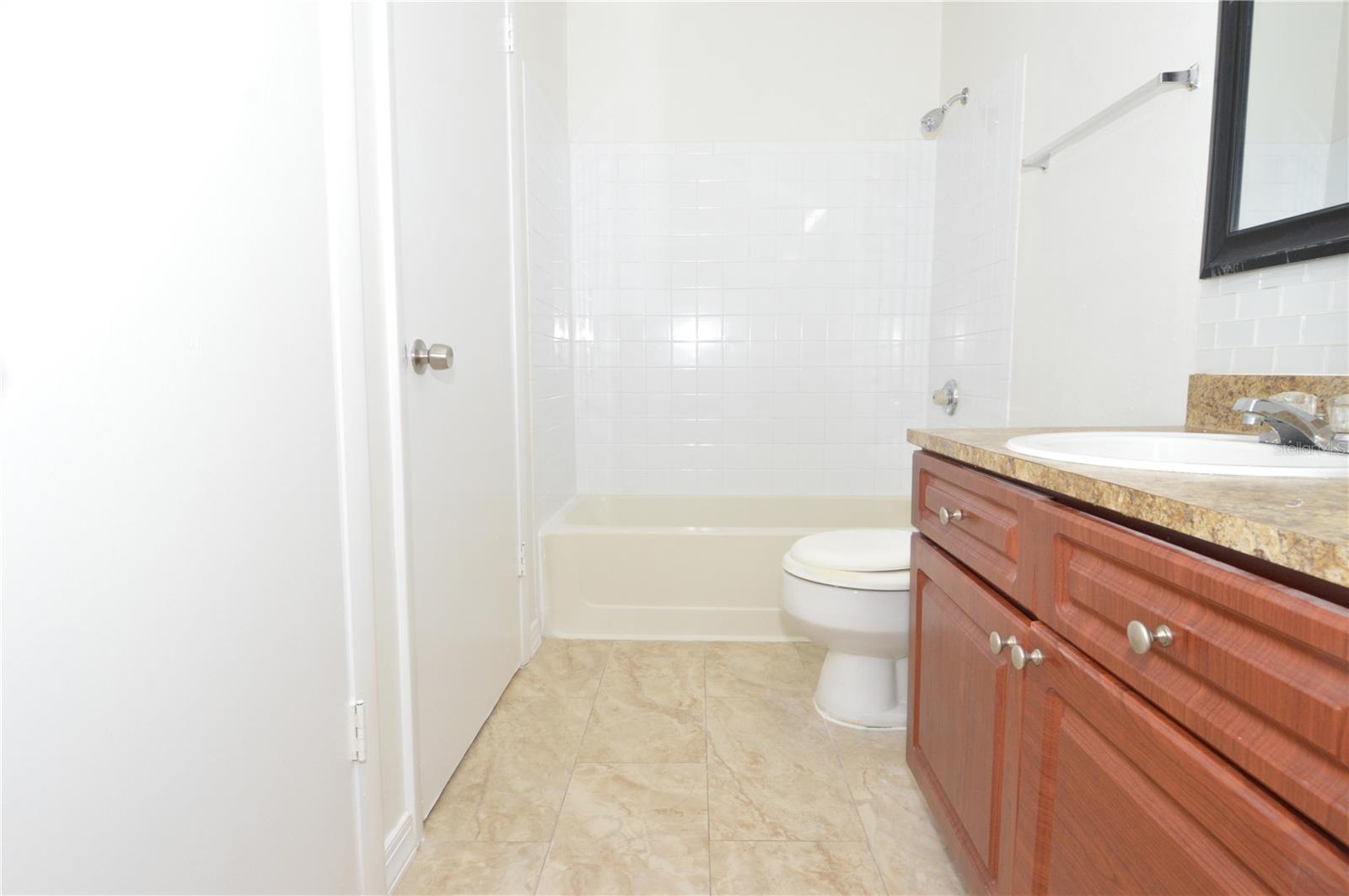 8641 FANCY FINCH DR #201, TAMPA, FL, 33614
