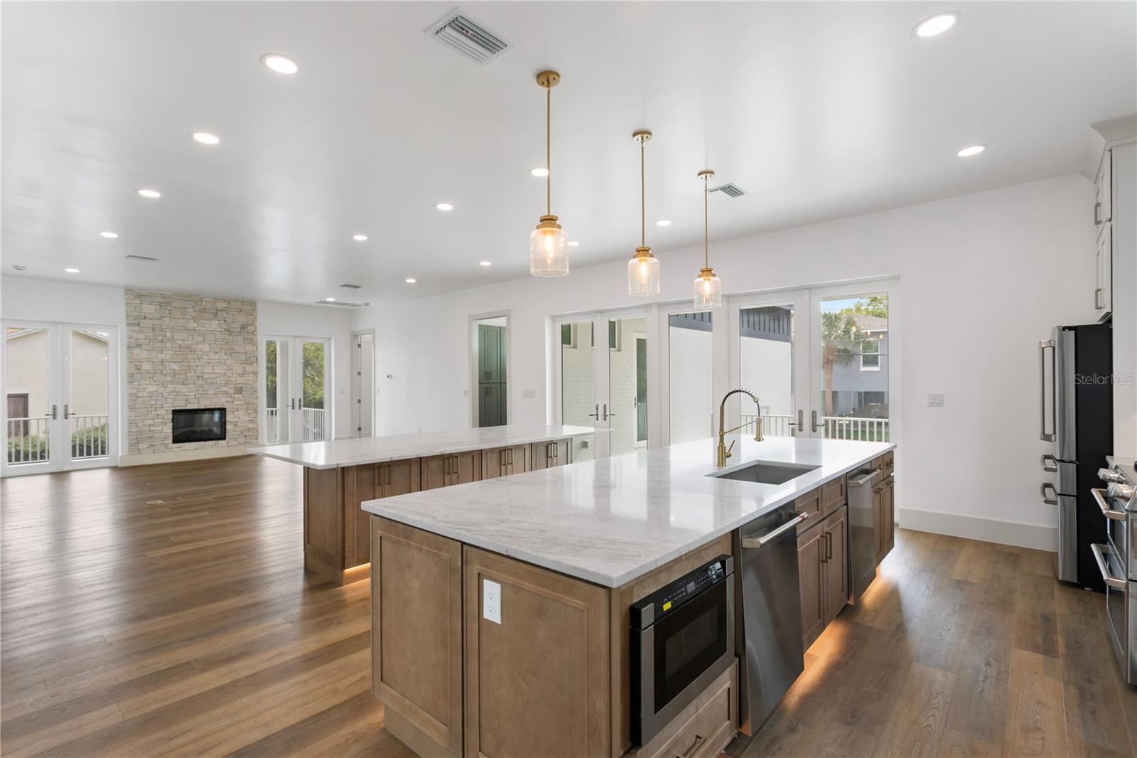 514 38TH AVE NE, ST PETERSBURG, FL, 33704