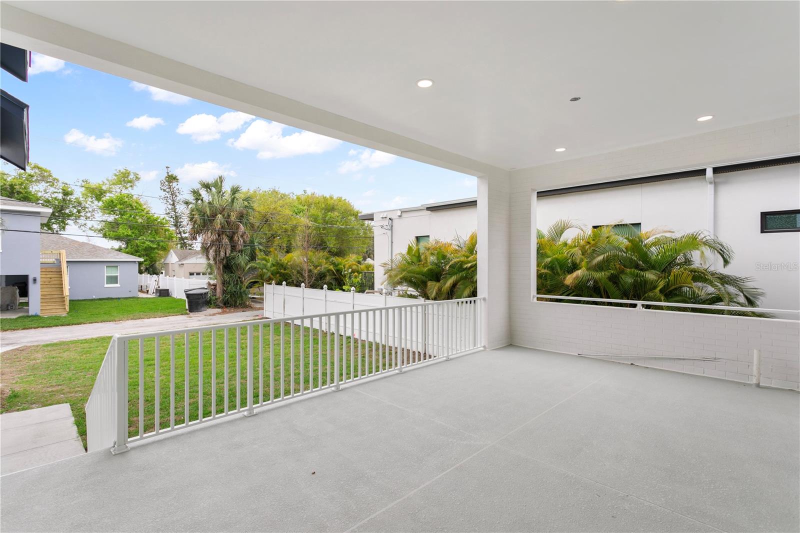 514 38TH AVE NE, ST PETERSBURG, FL, 33704