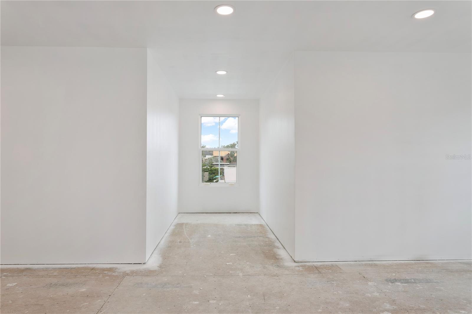 514 38TH AVE NE, ST PETERSBURG, FL, 33704
