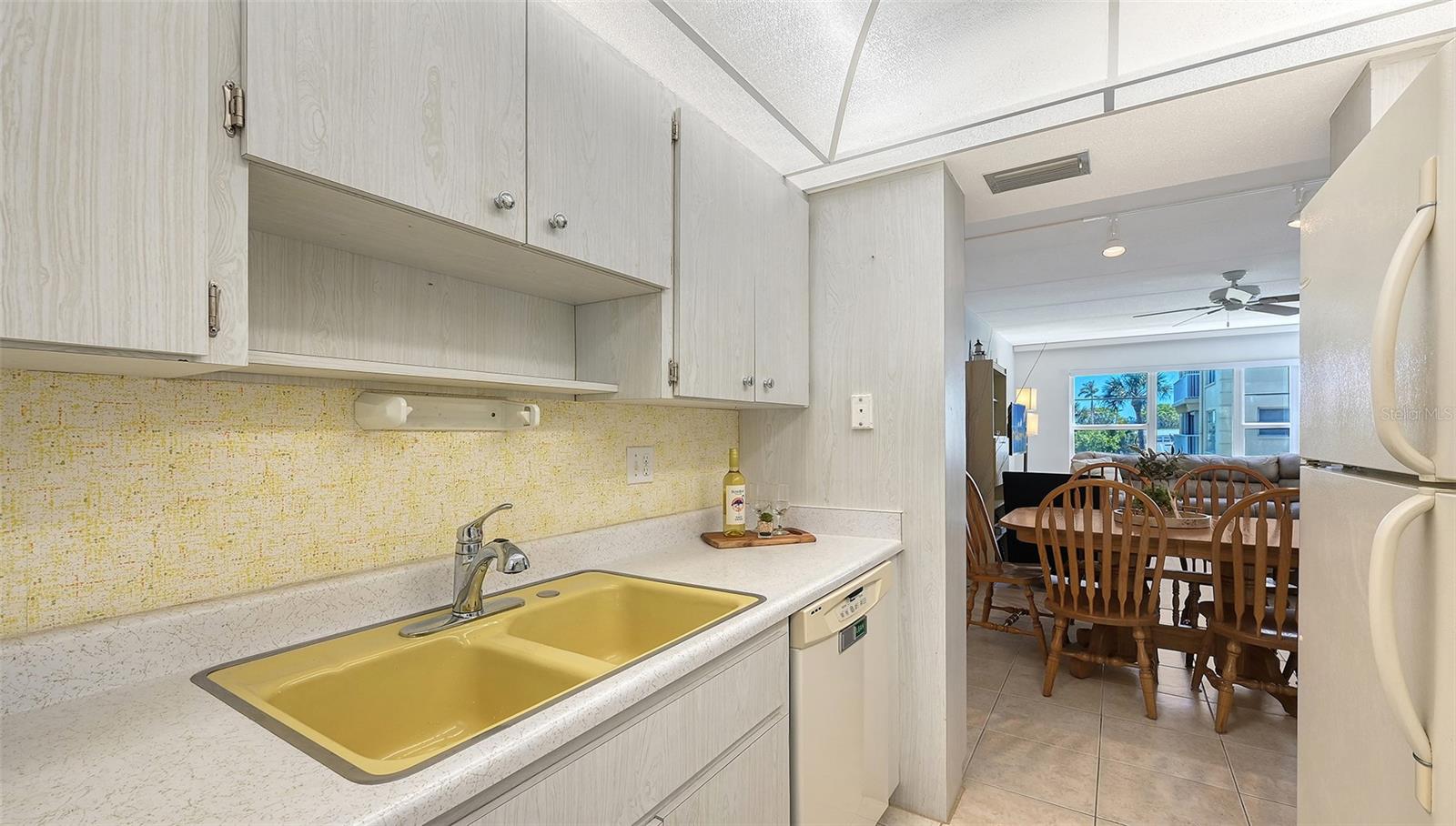 3810 GULF OF MEXICO DR #F206, LONGBOAT KEY, FL, 34228