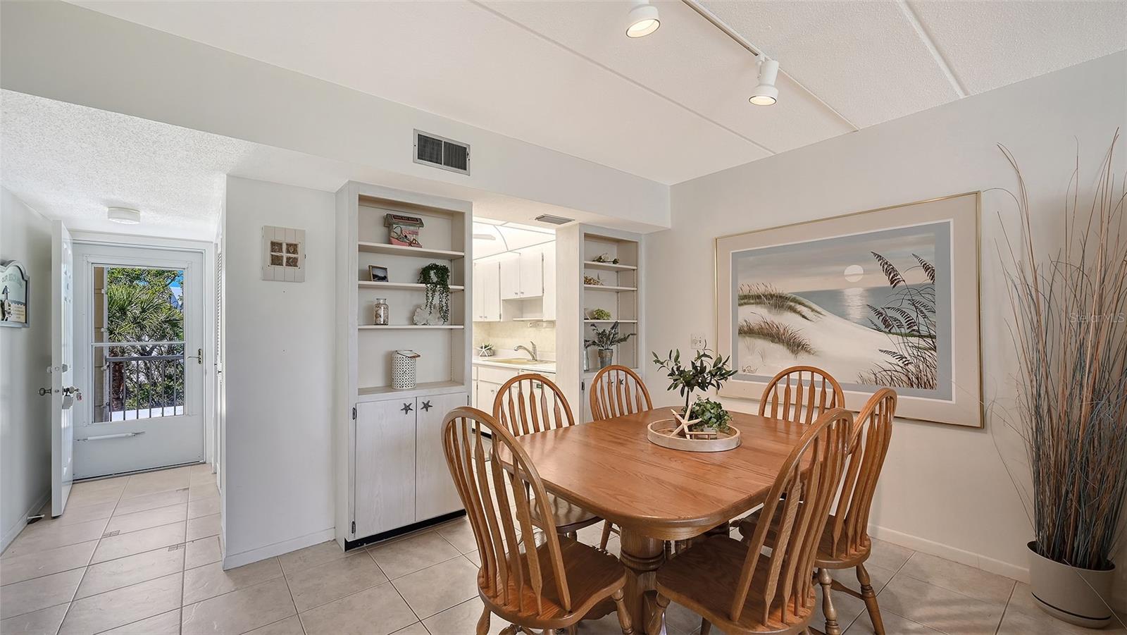 3810 GULF OF MEXICO DR #F206, LONGBOAT KEY, FL, 34228