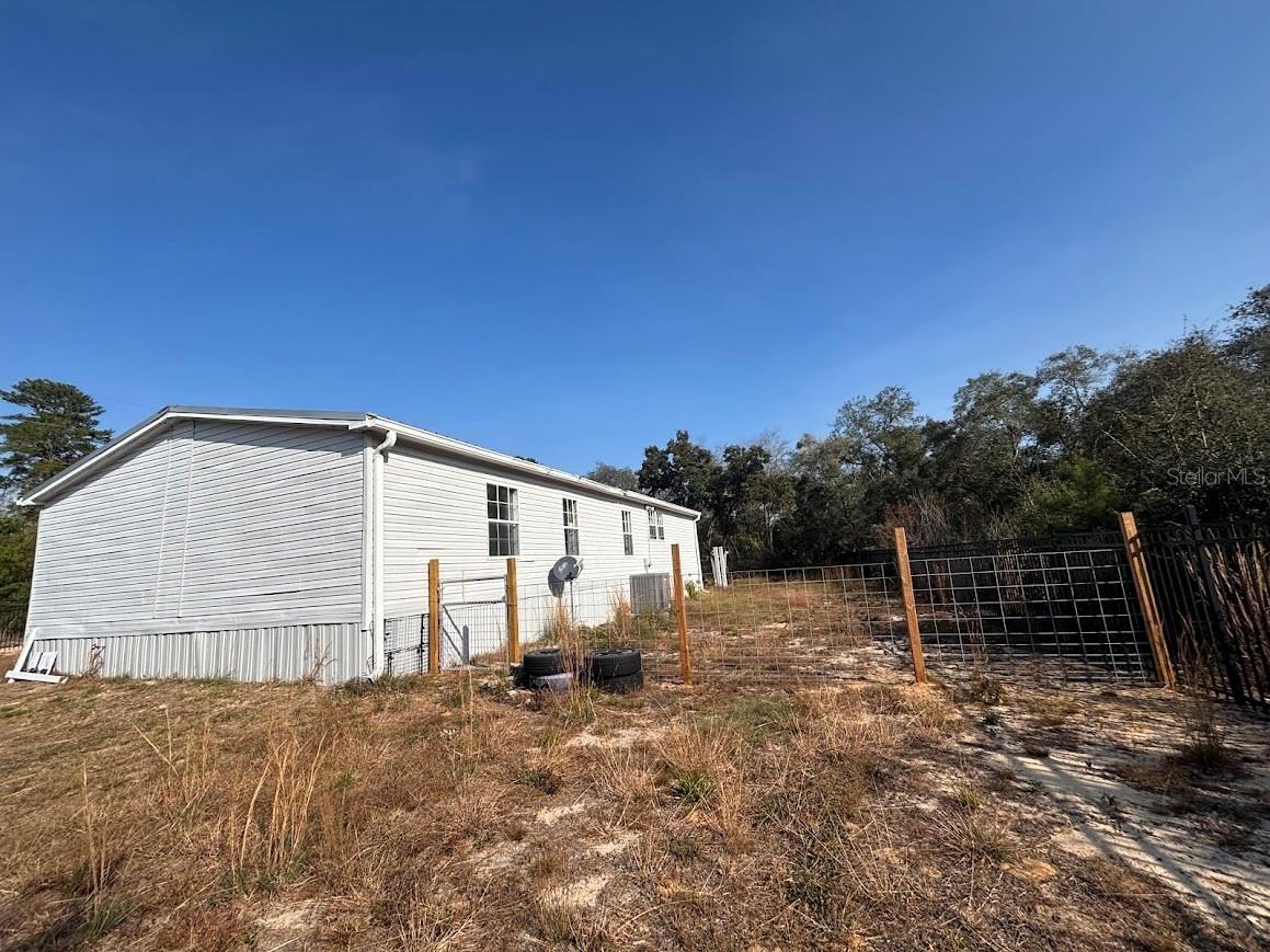 15594 NE 233RD PL, FORT MC COY, FL, 32134