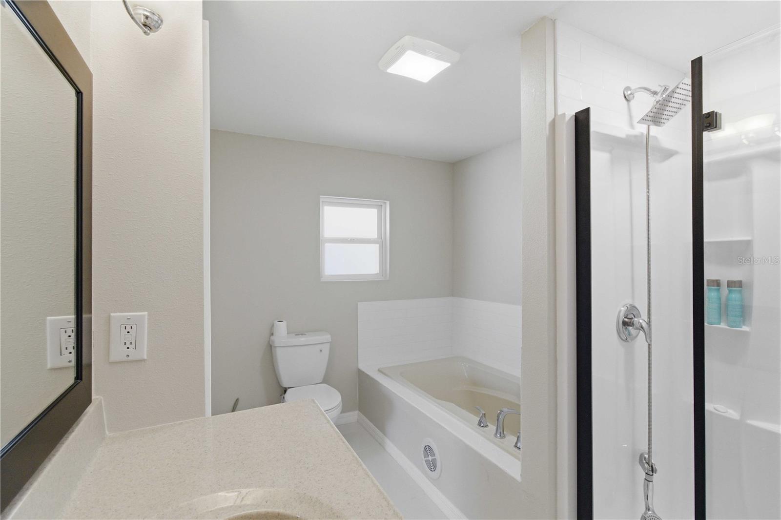 203 48TH AVENUE DR W, BRADENTON, FL, 34207