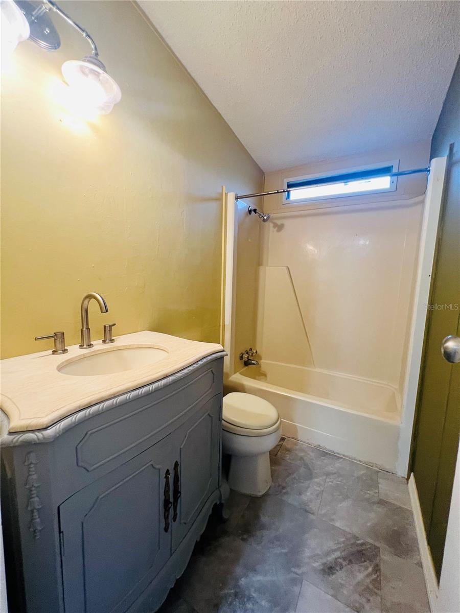 1850 MARY LN, HOLIDAY, FL, 34690