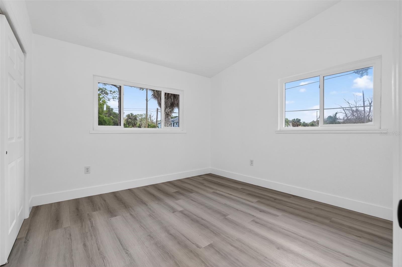 695 SUNSET DR, TARPON SPRINGS, FL, 34689