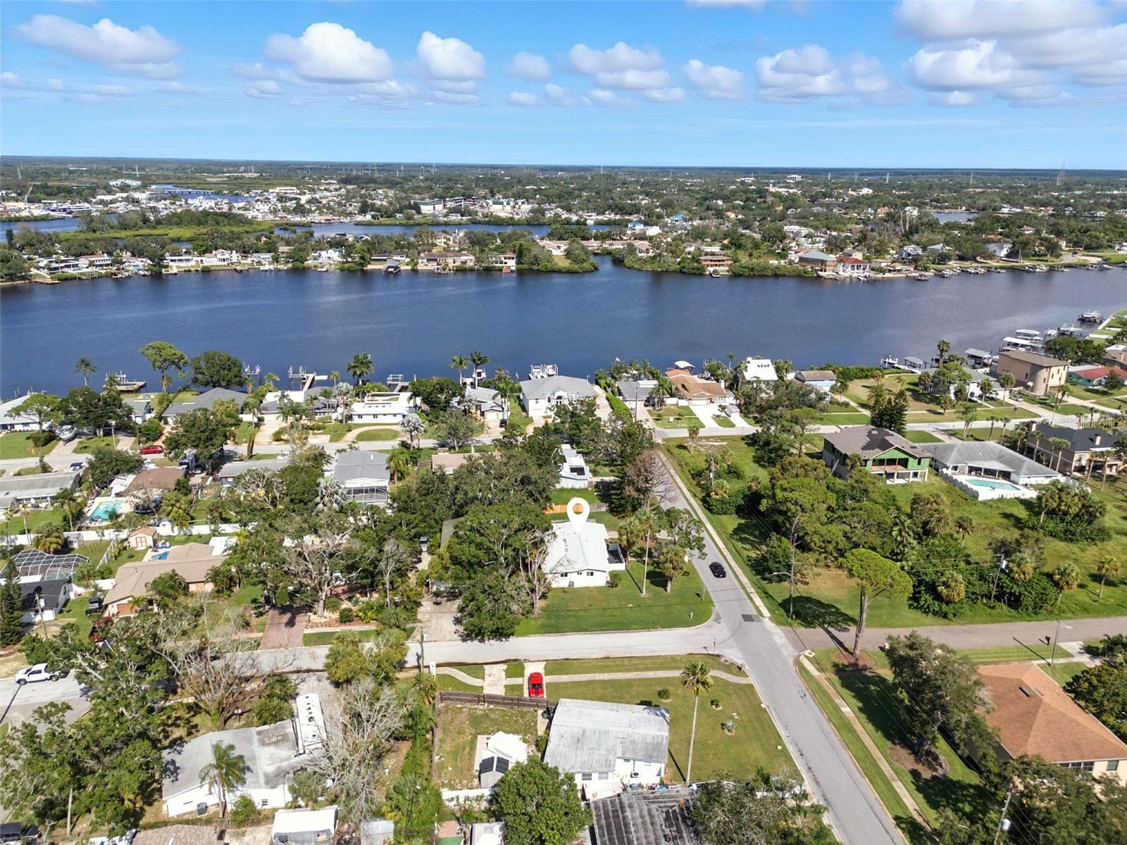 695 SUNSET DR, TARPON SPRINGS, FL, 34689