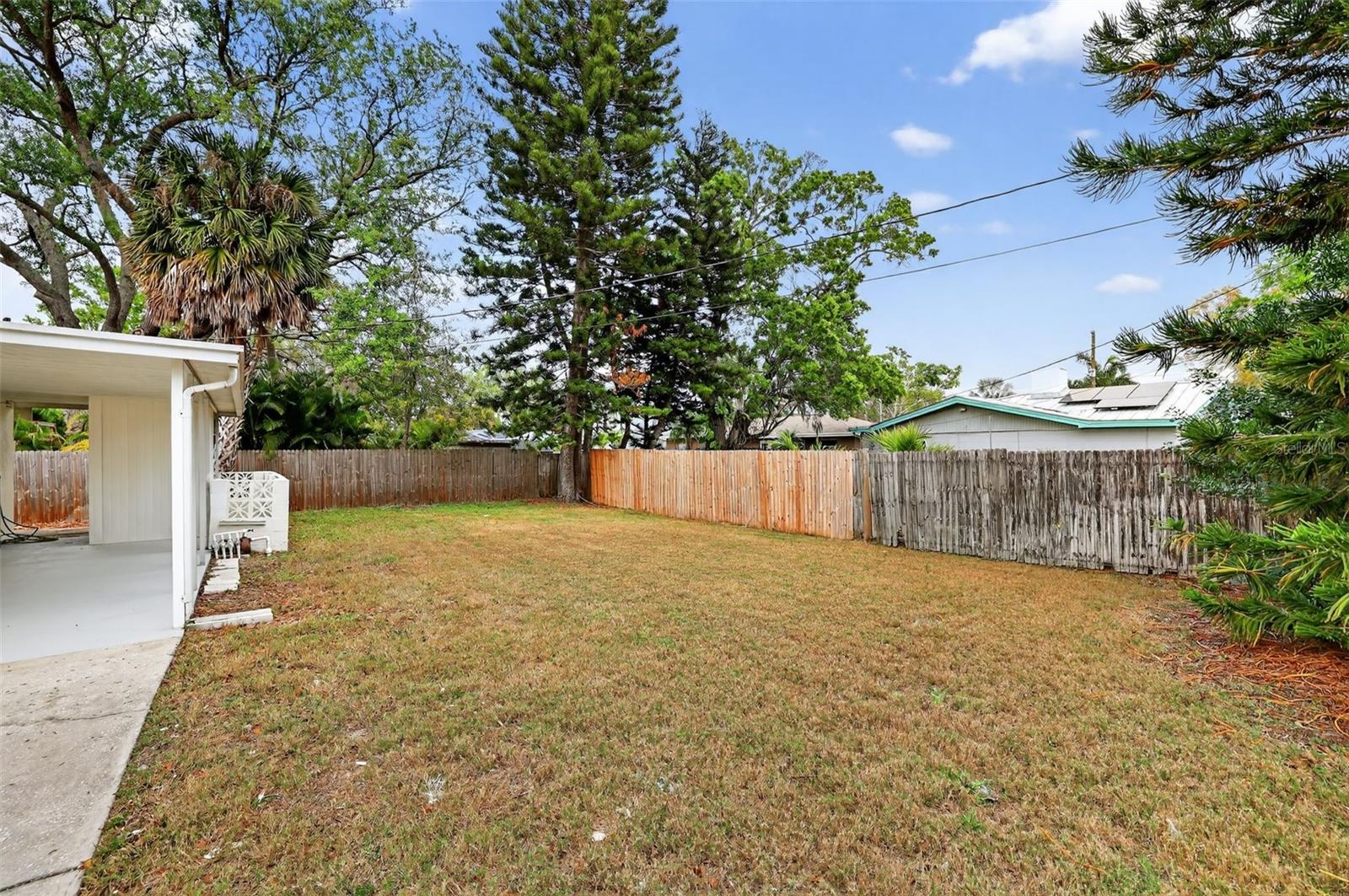 695 SUNSET DR, TARPON SPRINGS, FL, 34689