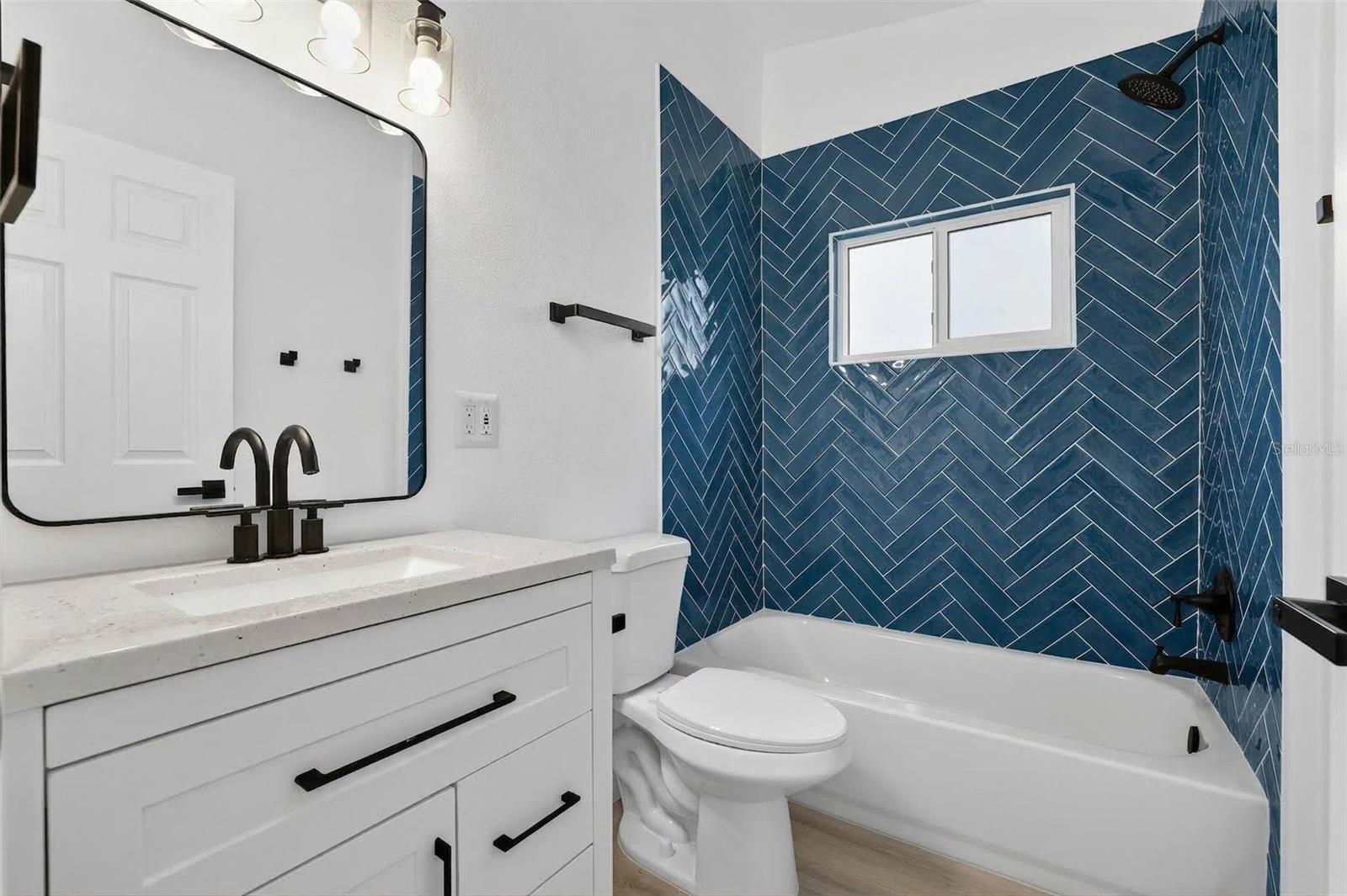 695 SUNSET DR, TARPON SPRINGS, FL, 34689
