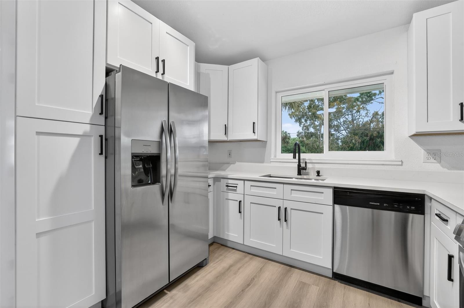 695 SUNSET DR, TARPON SPRINGS, FL, 34689